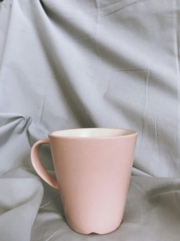 كوب بتصميم لطيف