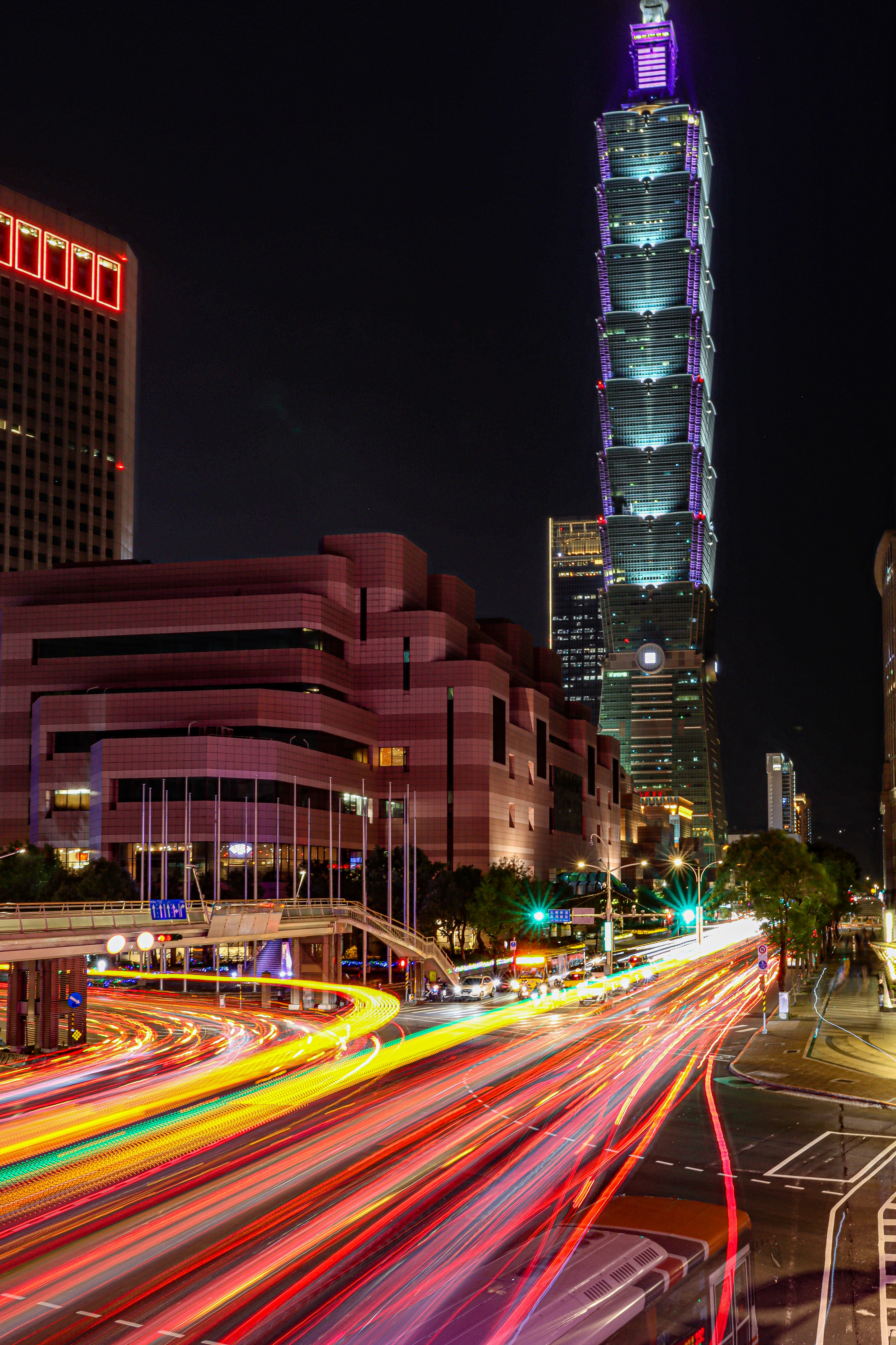 二、加急运输方式及费用构成