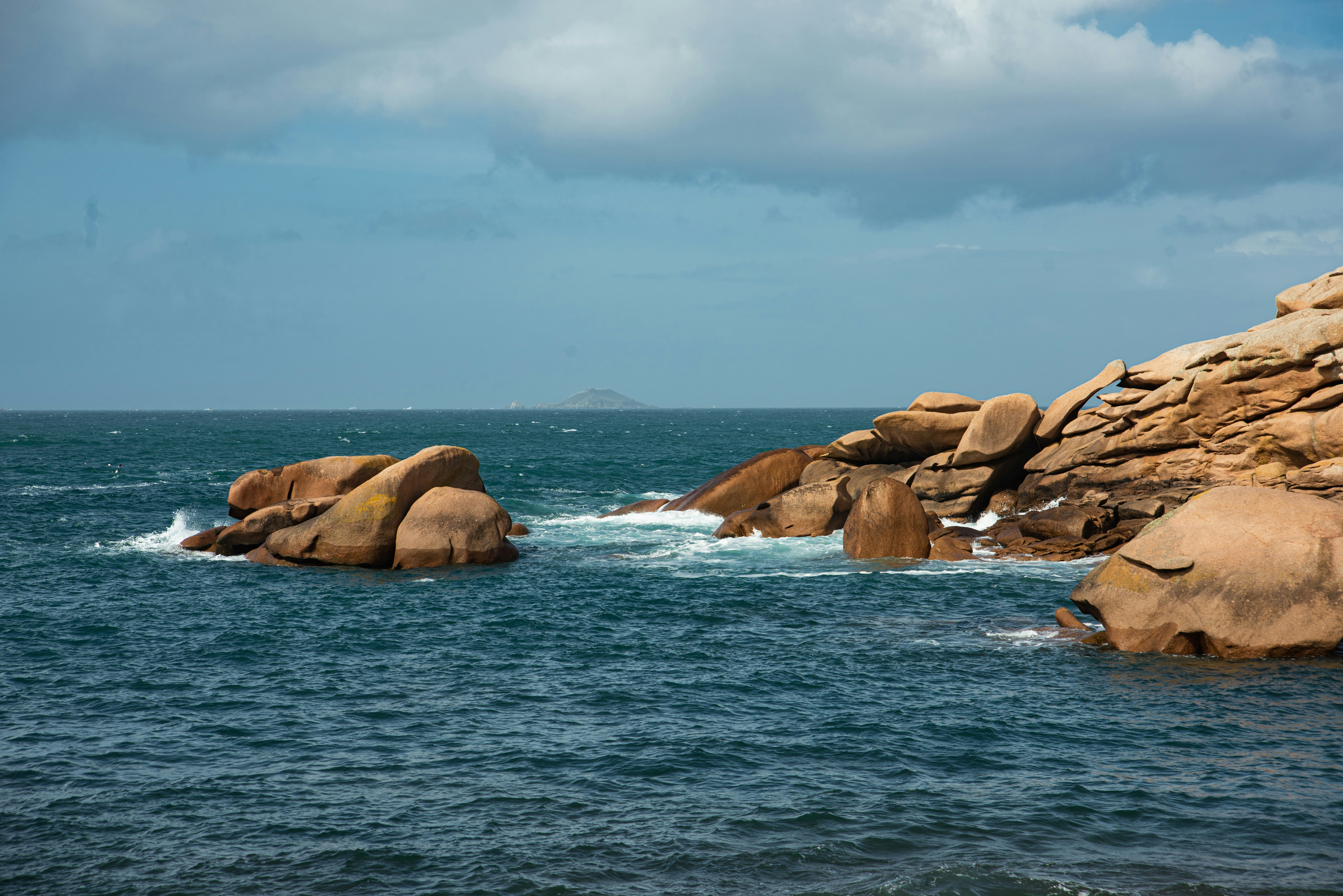 photo-1633696322977-e43f51be70f6?ixid=M3wxMjA3fDB8MXxzZWFyY2h8MTAxfHxhZGllc3RyYW1pZW50byUyMHBlcnJvcyUyMHRydWZlcm9zfGVufDB8fHx8MTcwMTQyNTQzM3ww%5Cu0026ixlib=rb-4.0.3