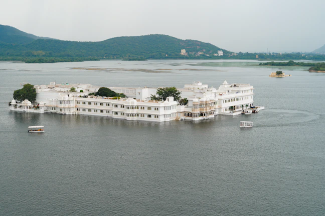 Luxury 3-Day Udaipur Itinerary: Royal Palaces & Private Tours
