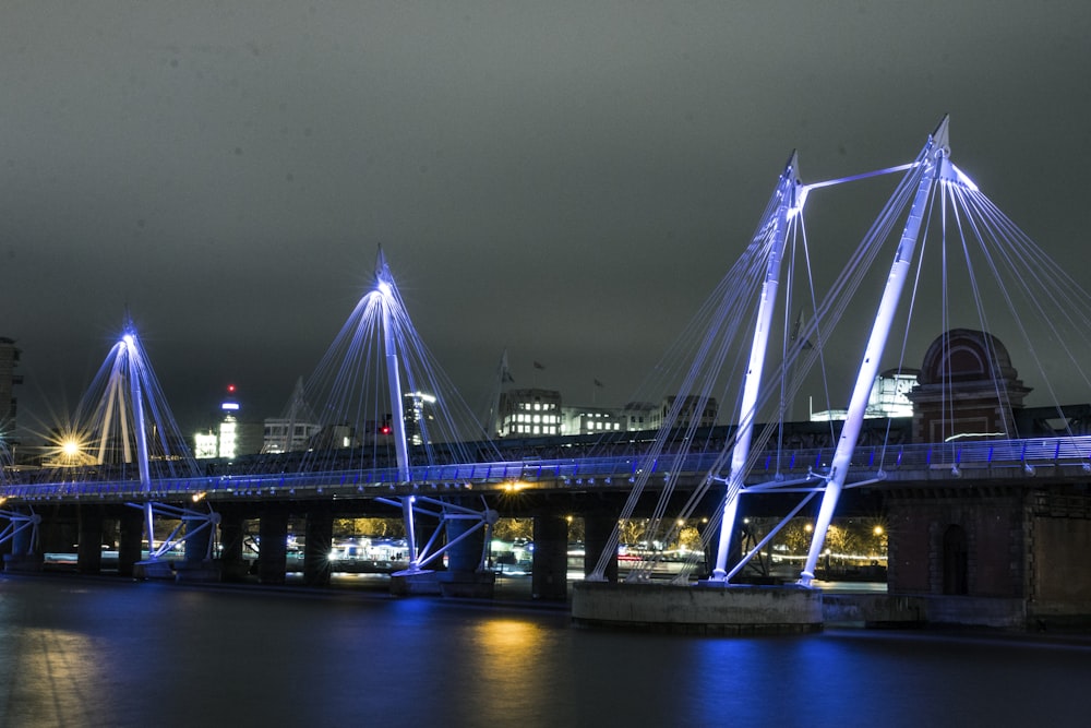 a bridge that has some lights on it