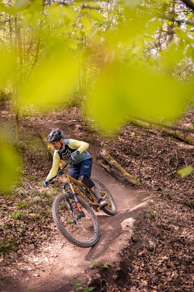 Mountain Biking: Your Ticket to Enjoy the Outdoors Losing Belly Fat and Getting Fit