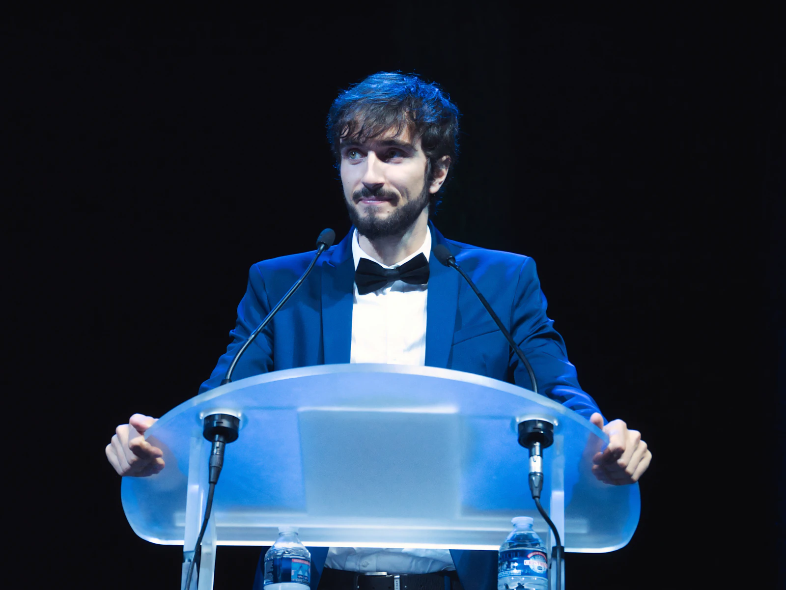 How to Choose an Event Host for Your Corporate Event: 12-Point Checklist and Common Mistakes