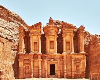 a large building in the middle of a desert