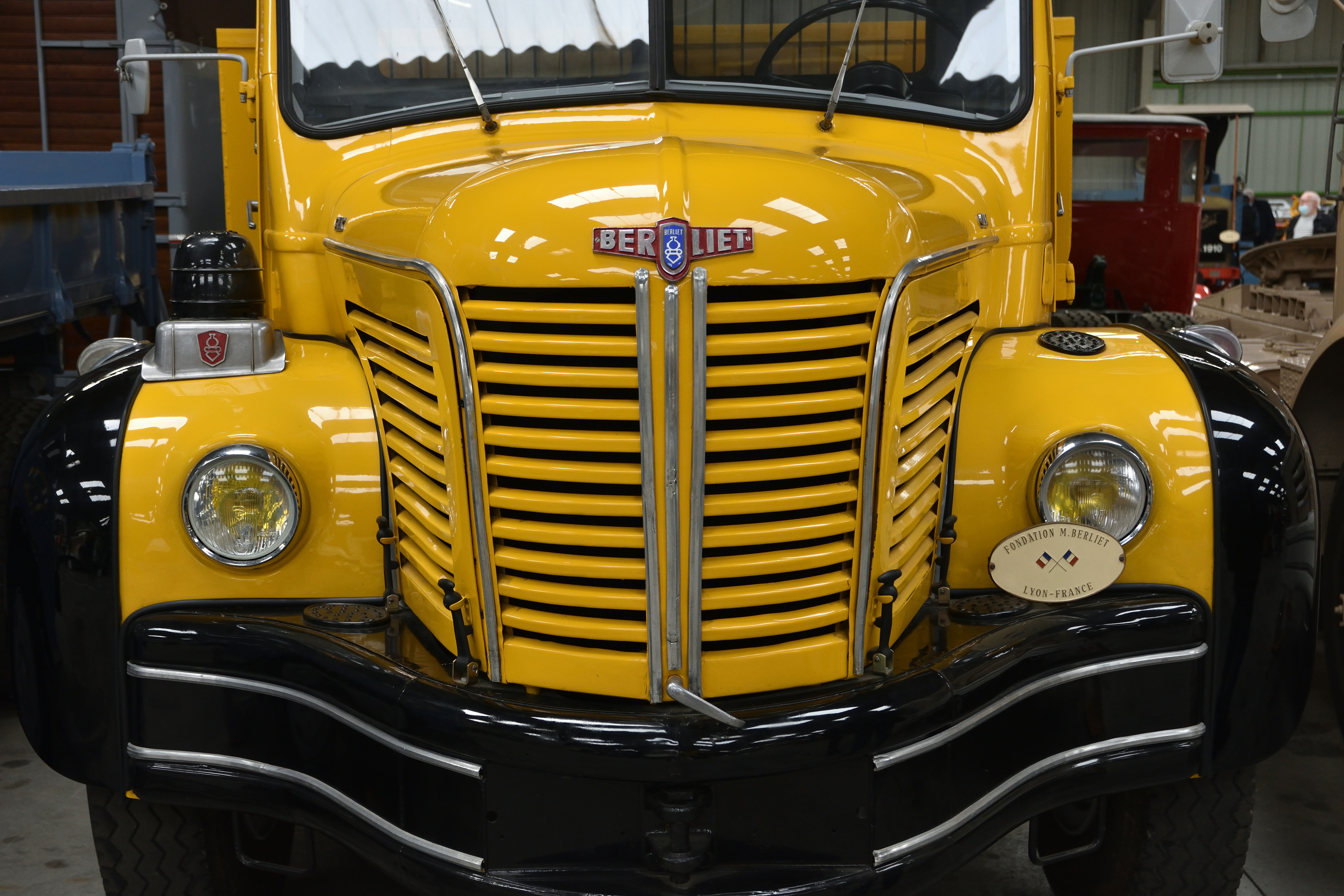 vintage truck wallpaper, wallpaper, GMC Syclone: The Unexpected Performance Truck 2