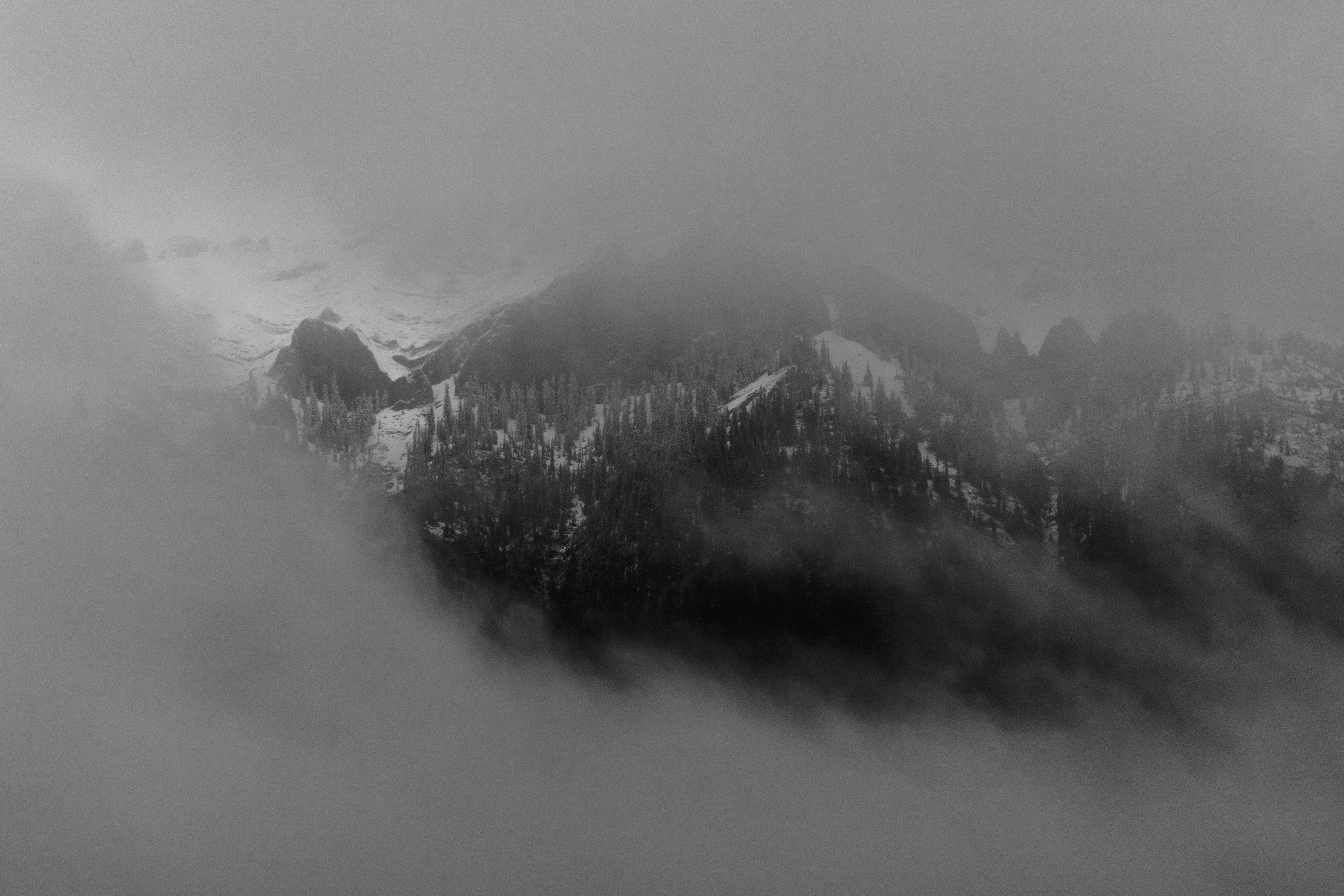 Photo by worldsbetweenlines