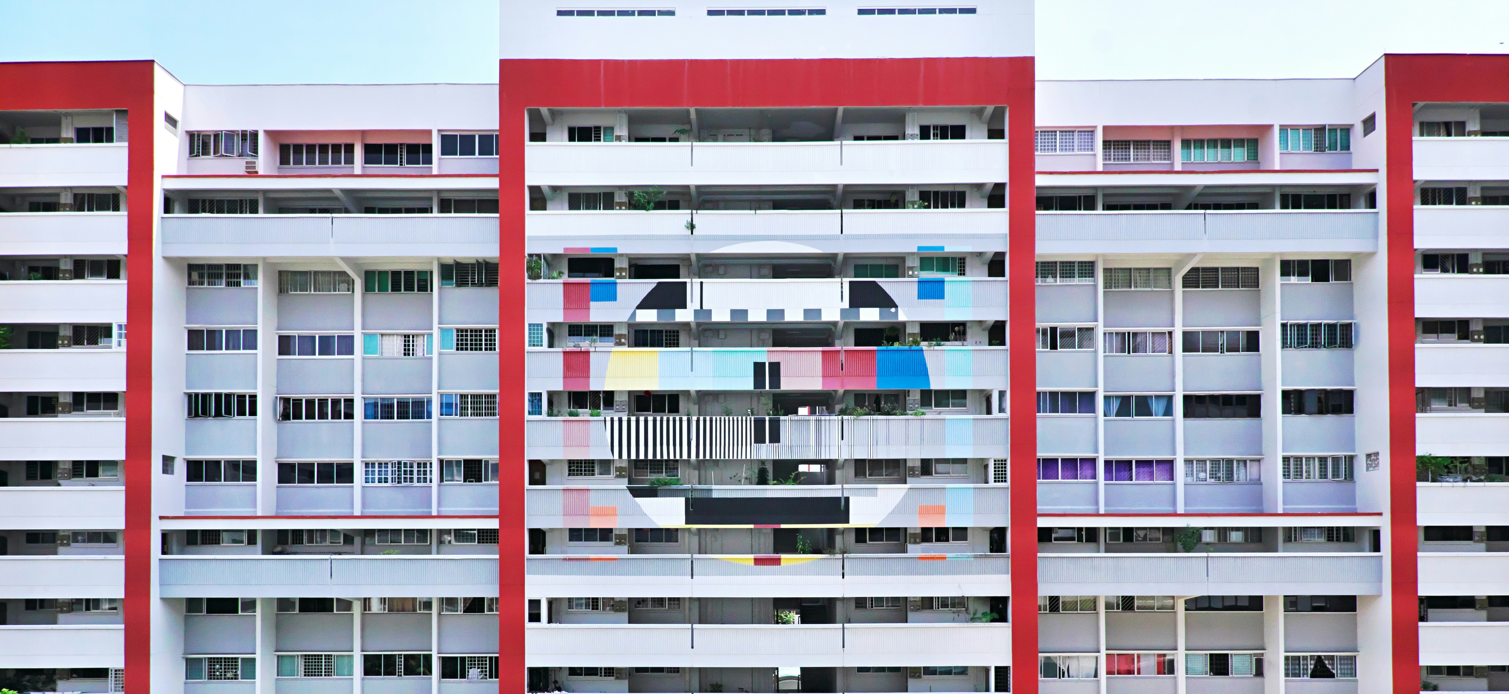 a large building
