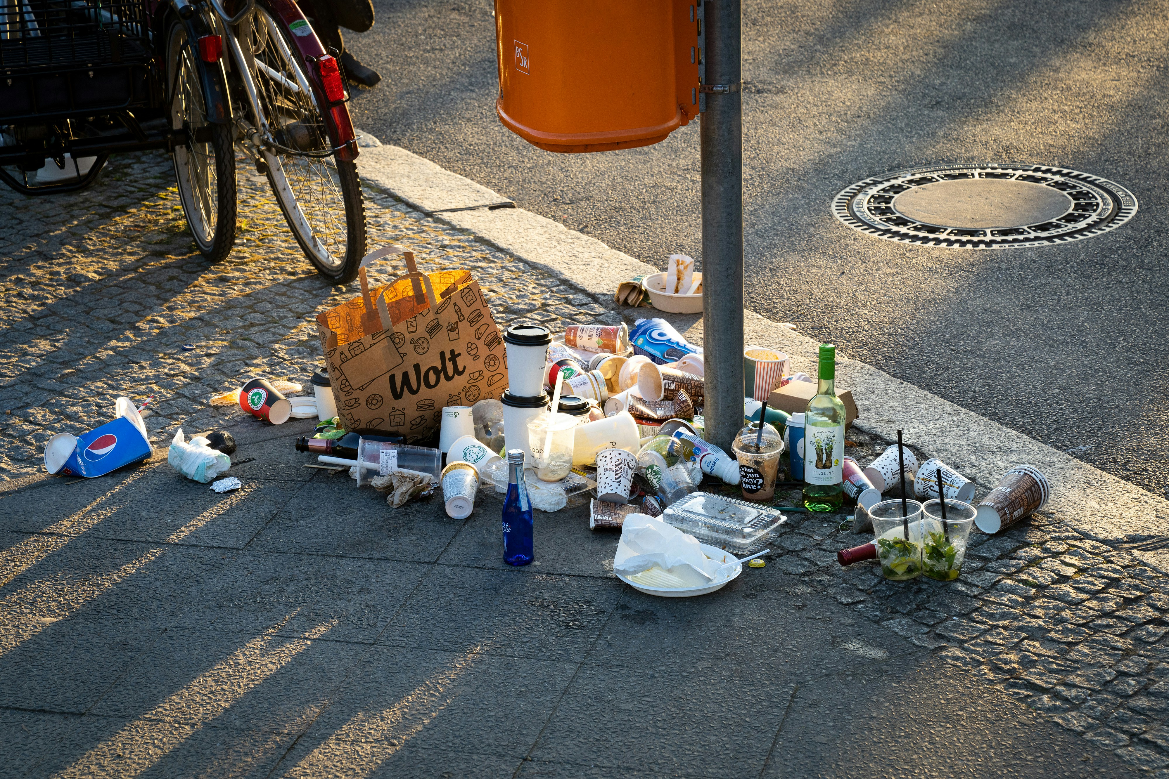 Fortaleza vai usar inteligência artificial para multar quem jogar lixo em locais proibidos