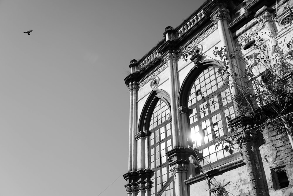 a black and white photo of an old building