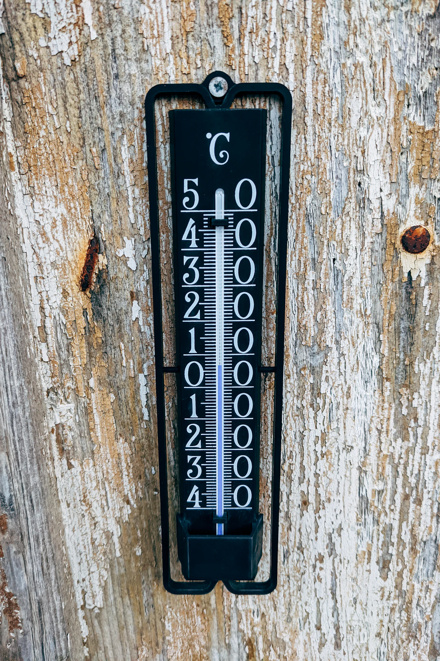 Wall-mount thermometer