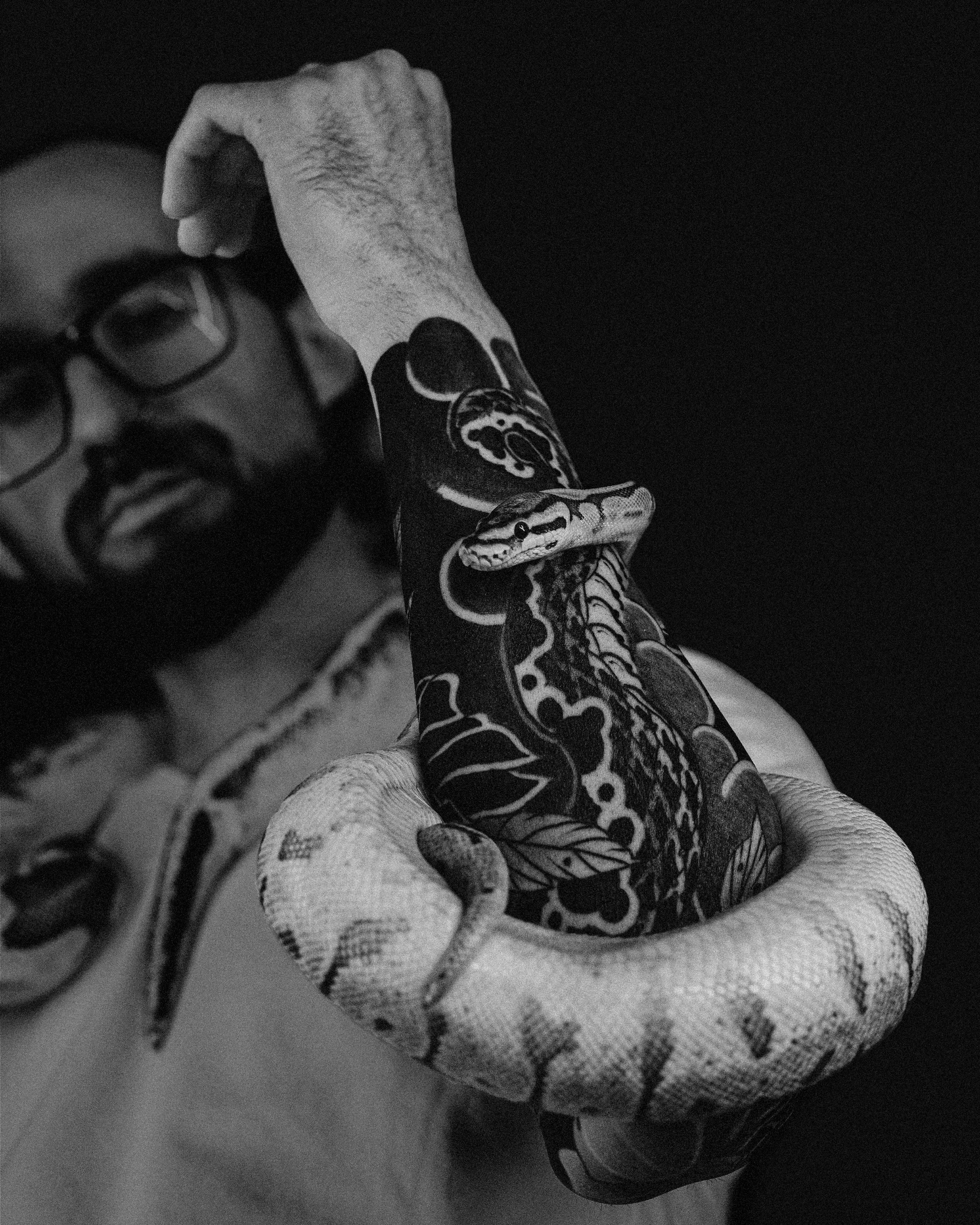 Treatment of tattoo infection
