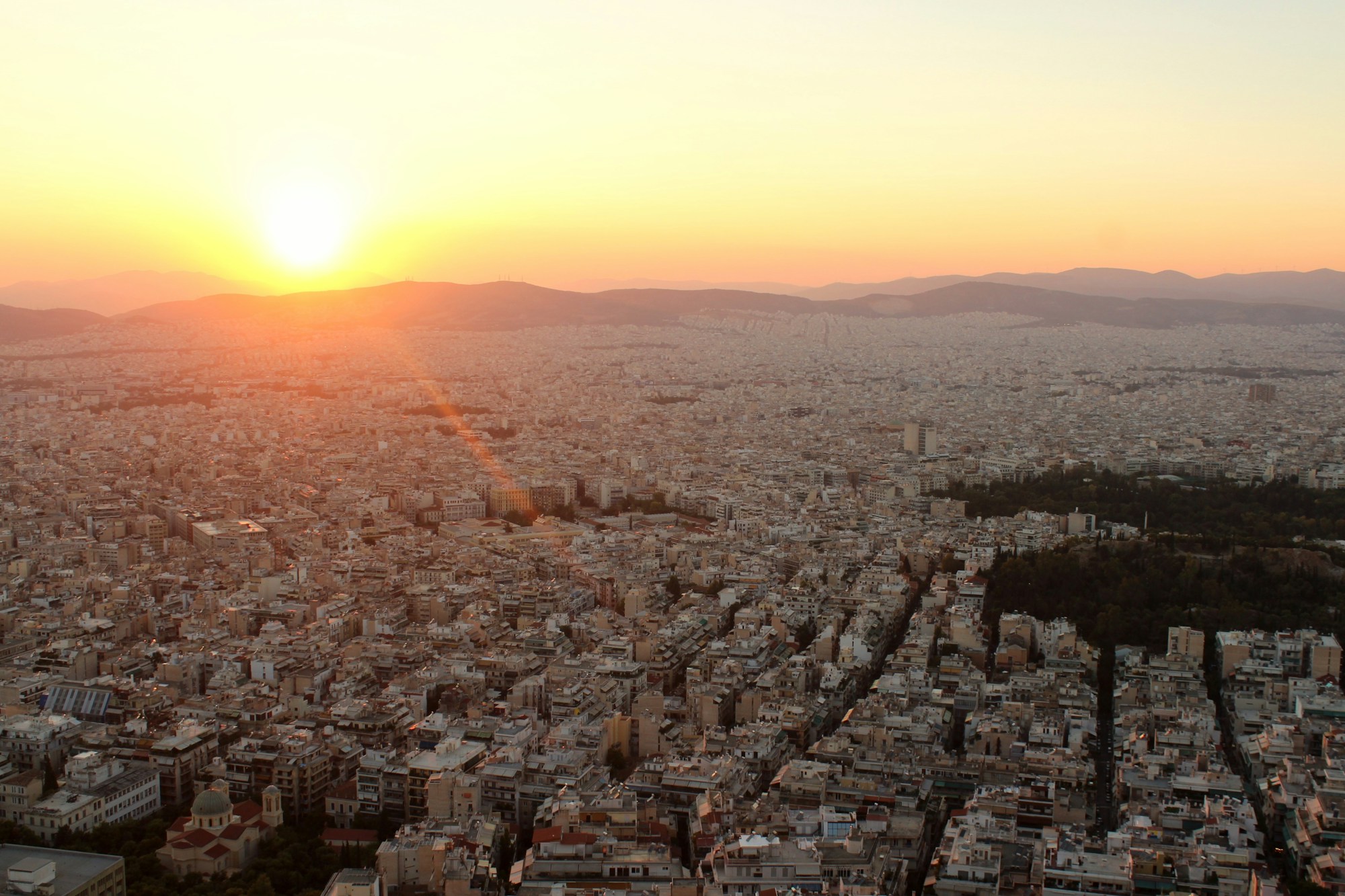 Atene Culture Guide: History, Customs, Festivals & Traditions