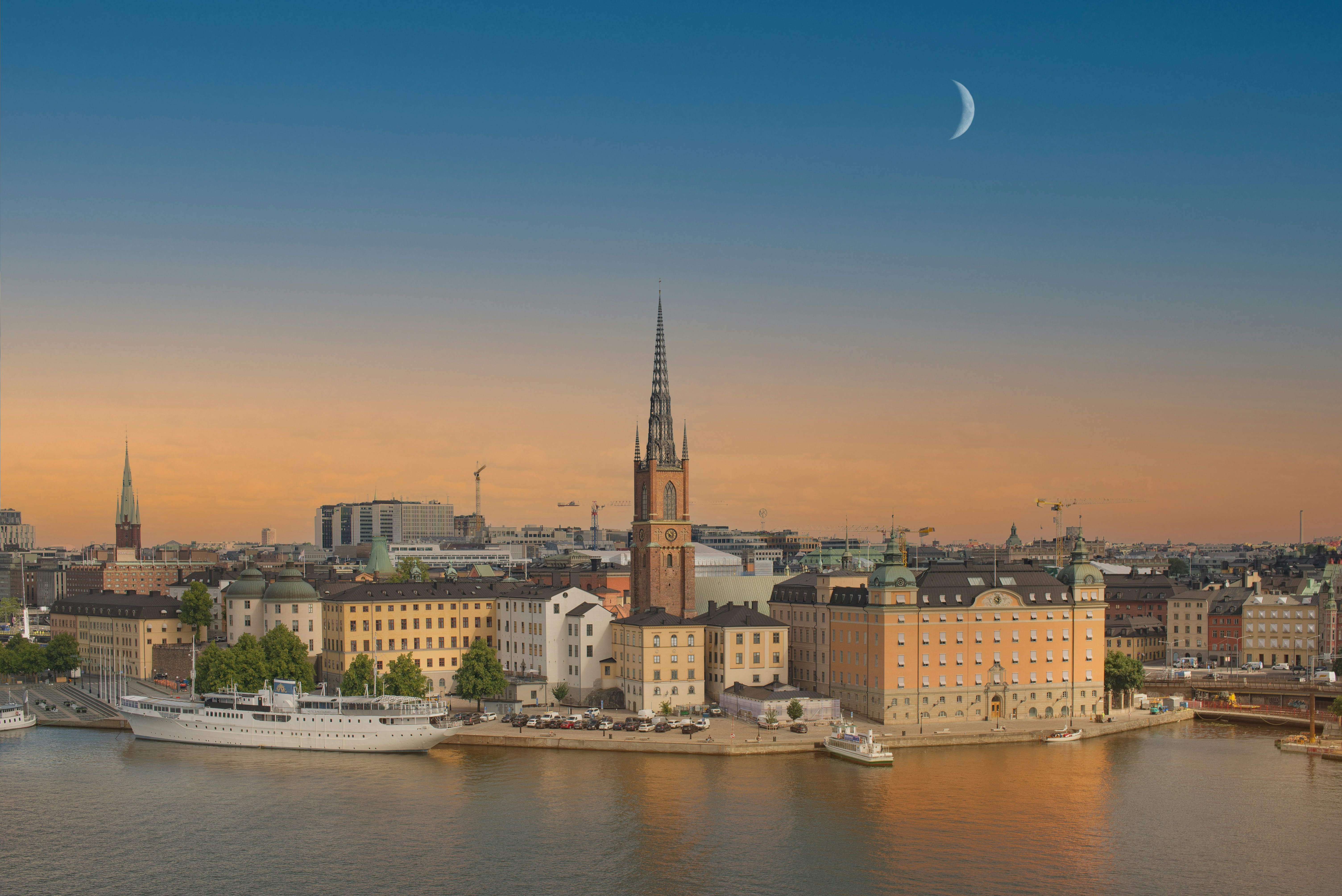 Photo by strippedlight