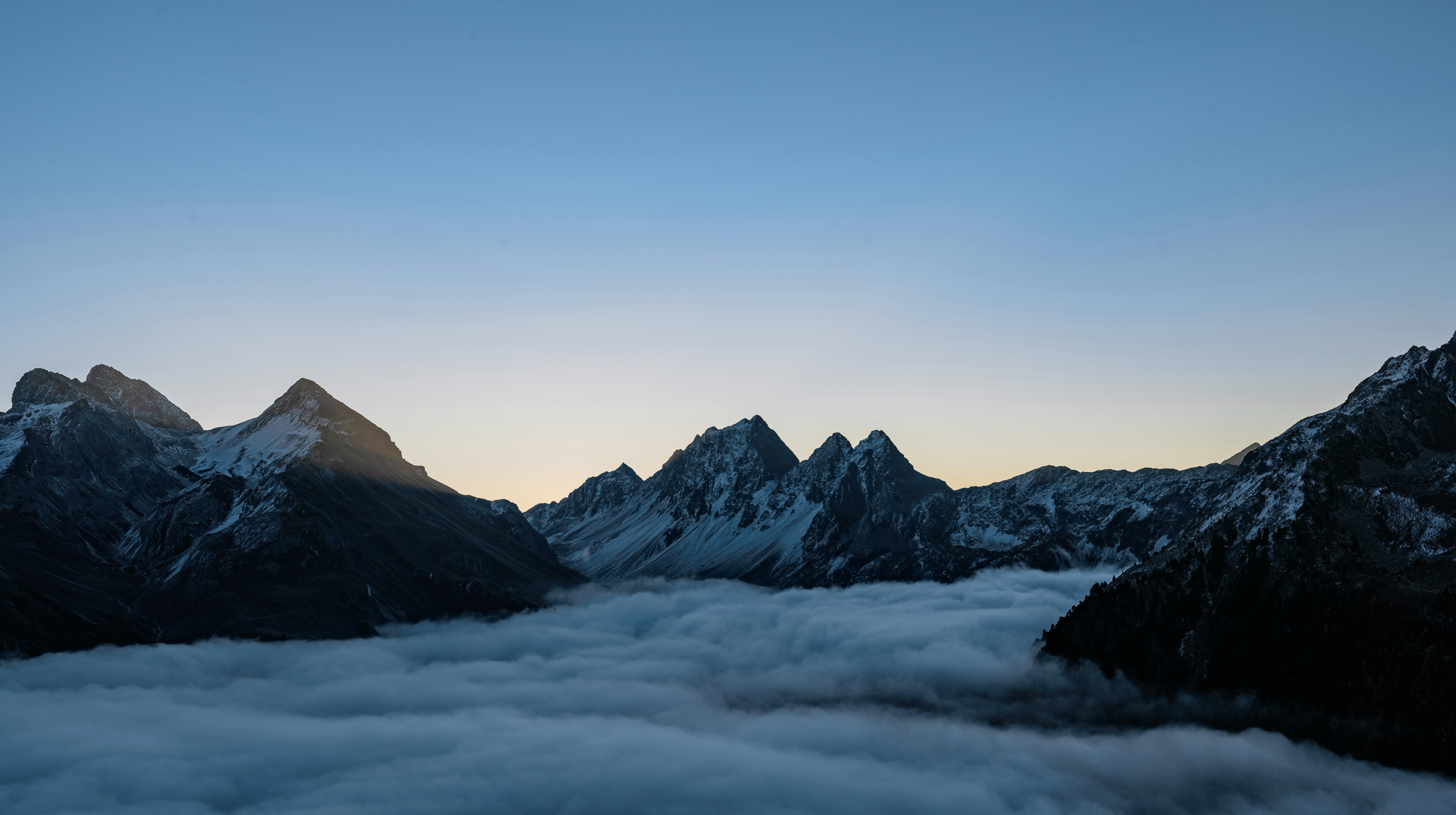Photo by frankzinsli