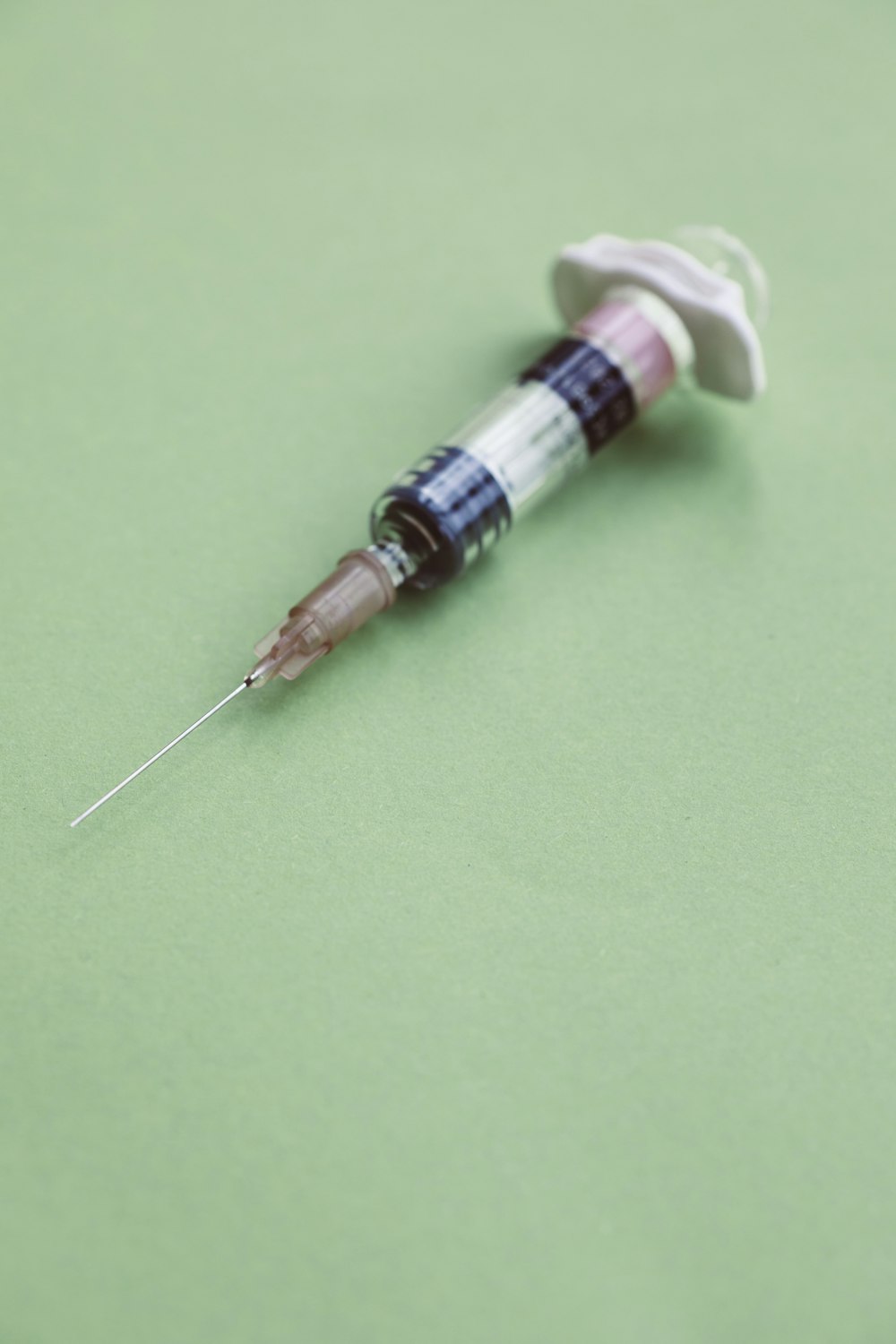 a needle with a needle tip sticking out of it
