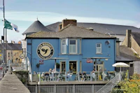 Most Historic Pubs in Limerick With Real Character and Good Stories