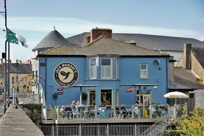 Most Historic Pubs in Limerick With Real Character and Good Stories