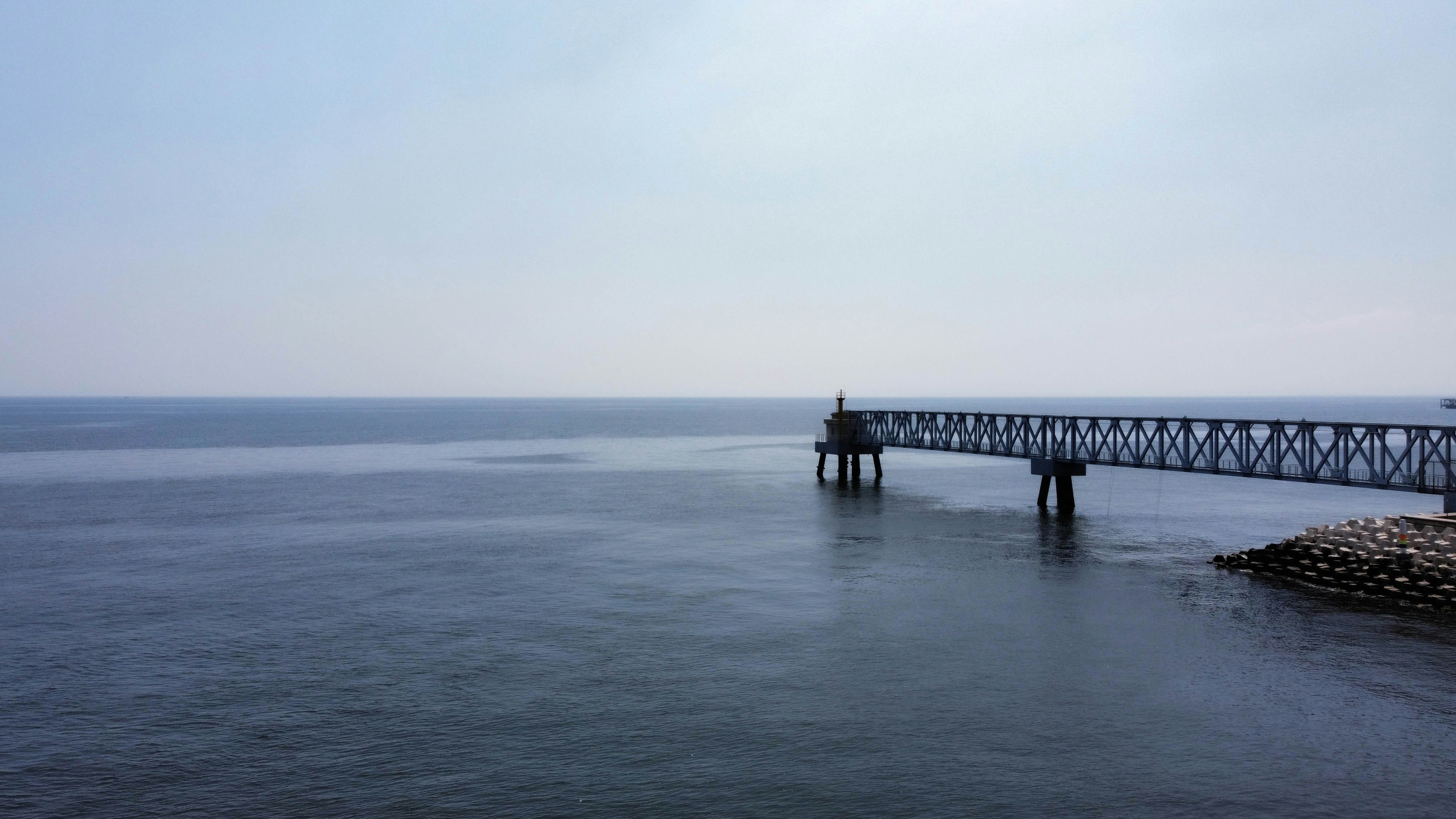 Photo by alexanderxiaoyu