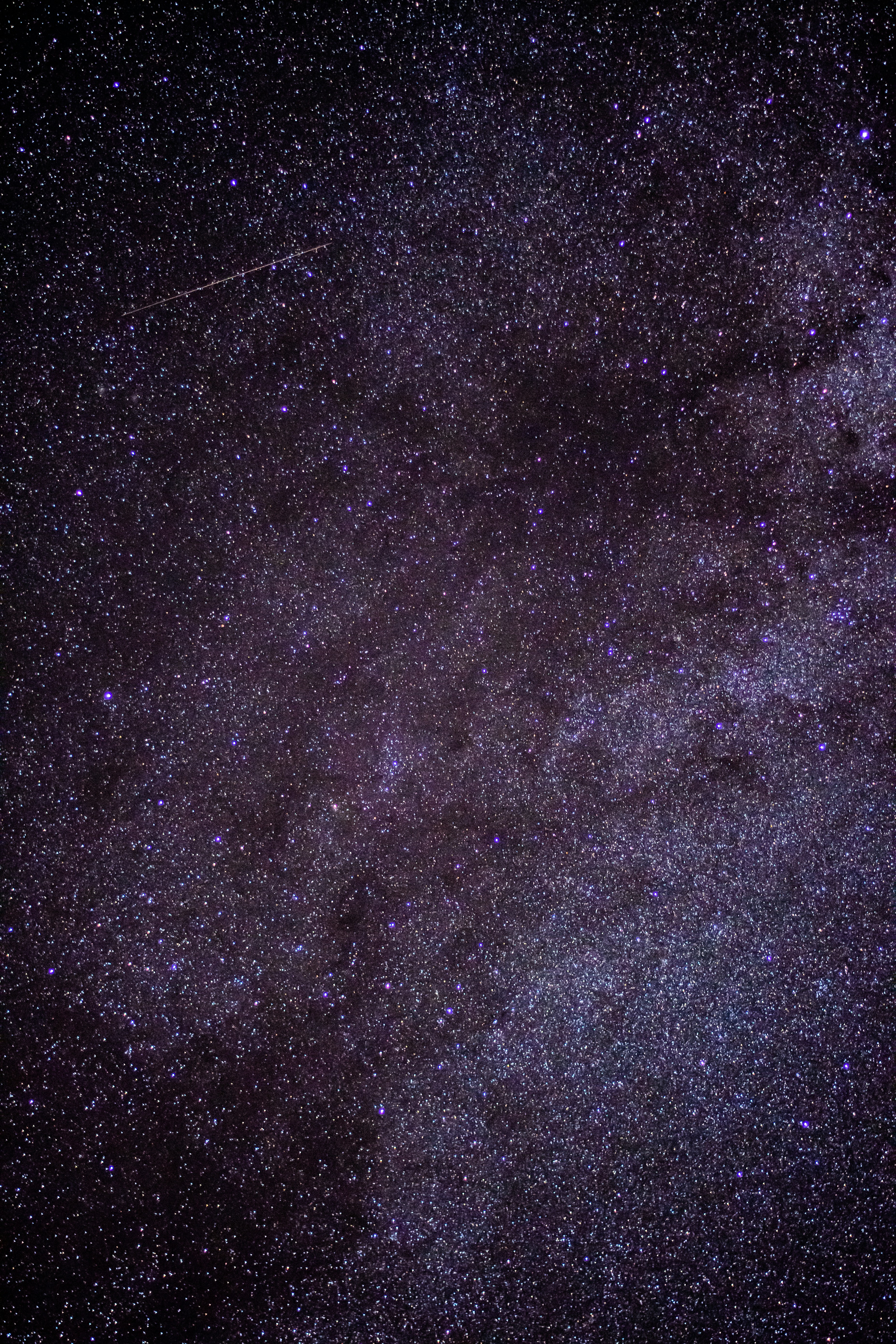 Photo by lukaskonvica