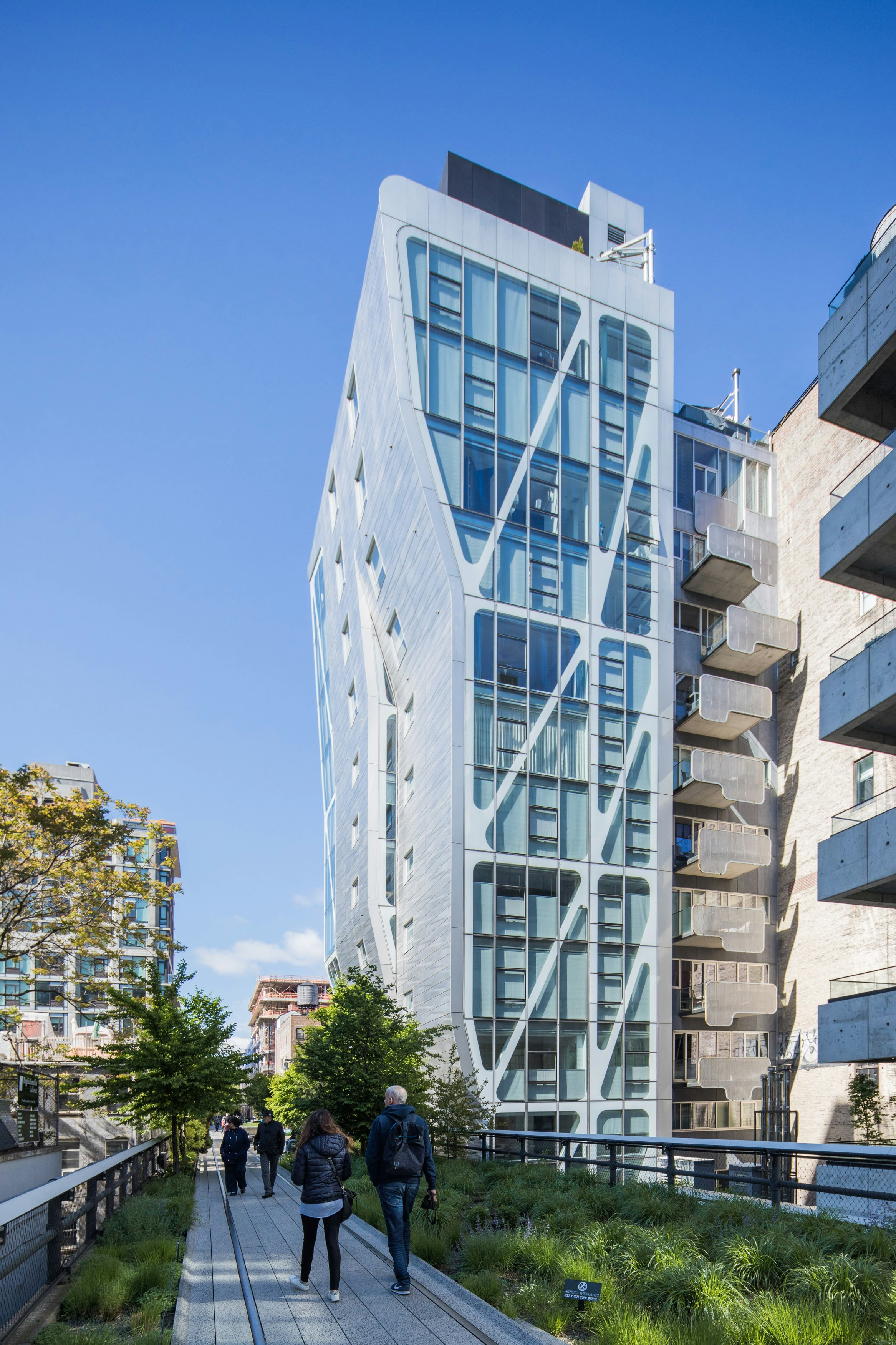 hl-23 (a.k.a. high line 23) by neil m. denari architects