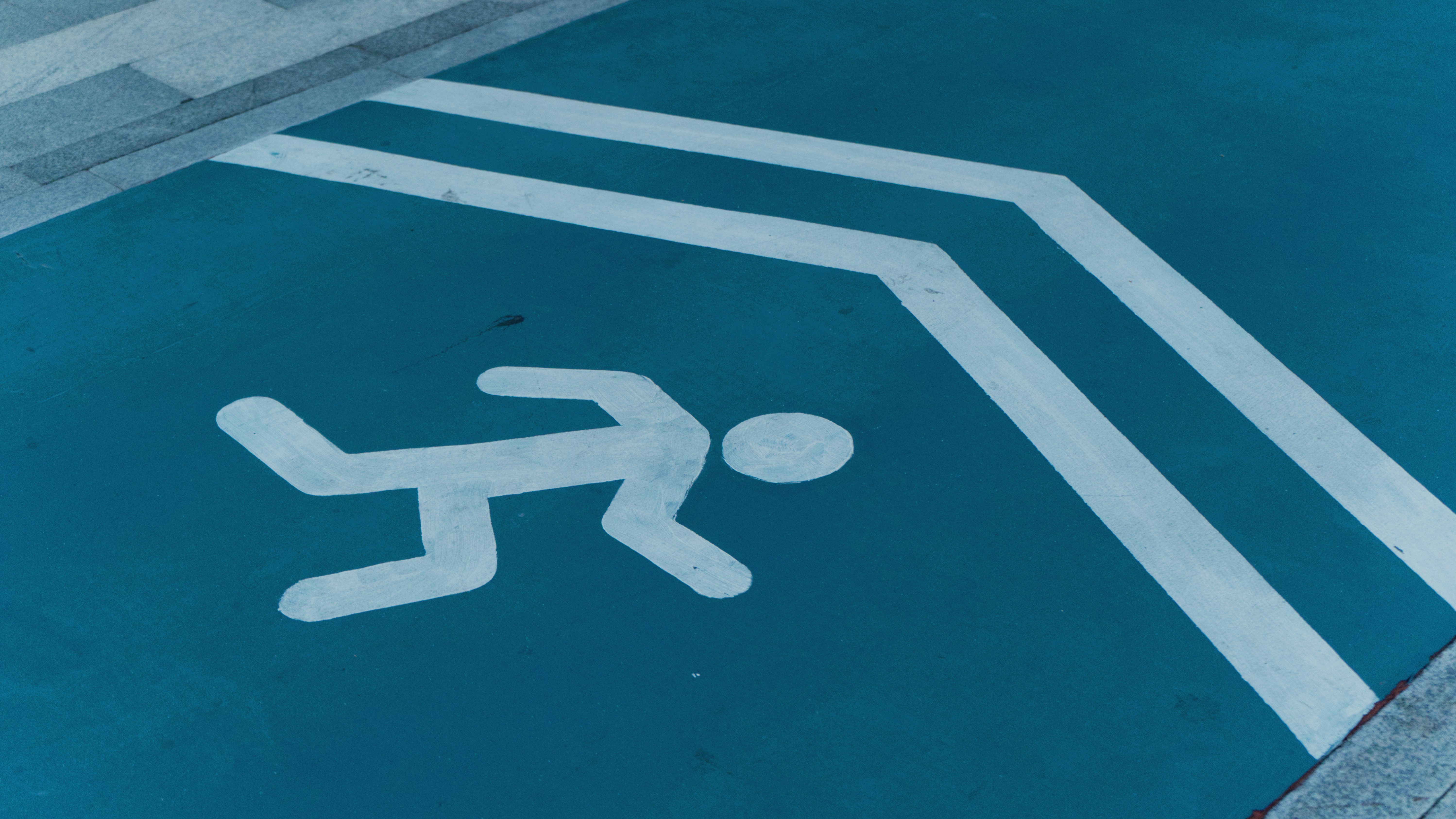 Flera personer skadade i chockerande påkörning i Storbritannien – en tragedi utan like!