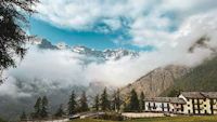 Best Pet-Friendly Hotels and Stays in Zermatt for Travelers With Furry Companions
