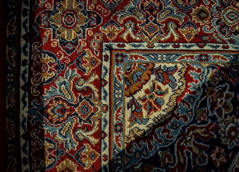 Moroccan Berber Handwoven Rug - image 2