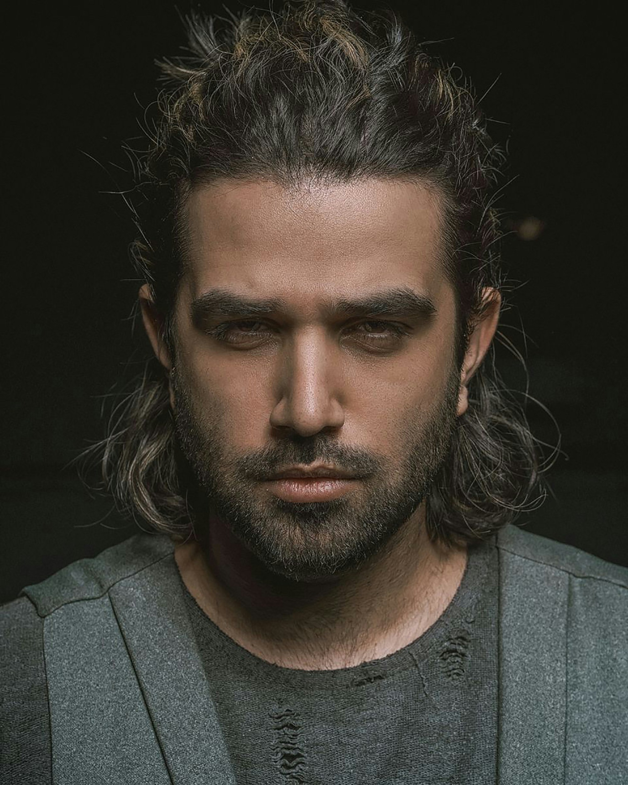 A man with long hair and a beard photo – Free Portrait photography ...