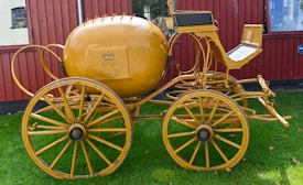 Photo 1634556614916 199298b0c58b?q=85&w=275&h=275&fit=crop