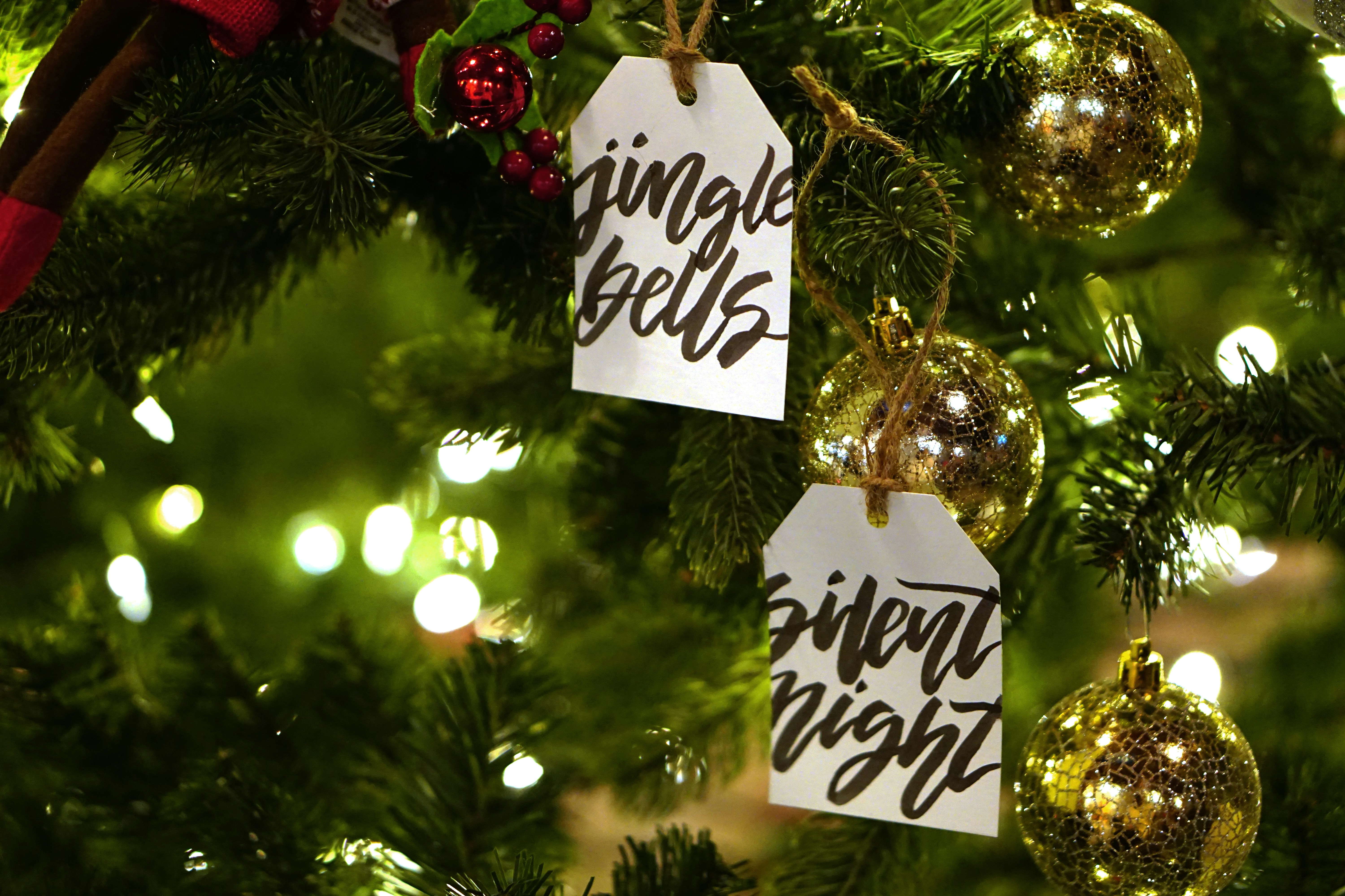 Vertical wishlist with festive stickers