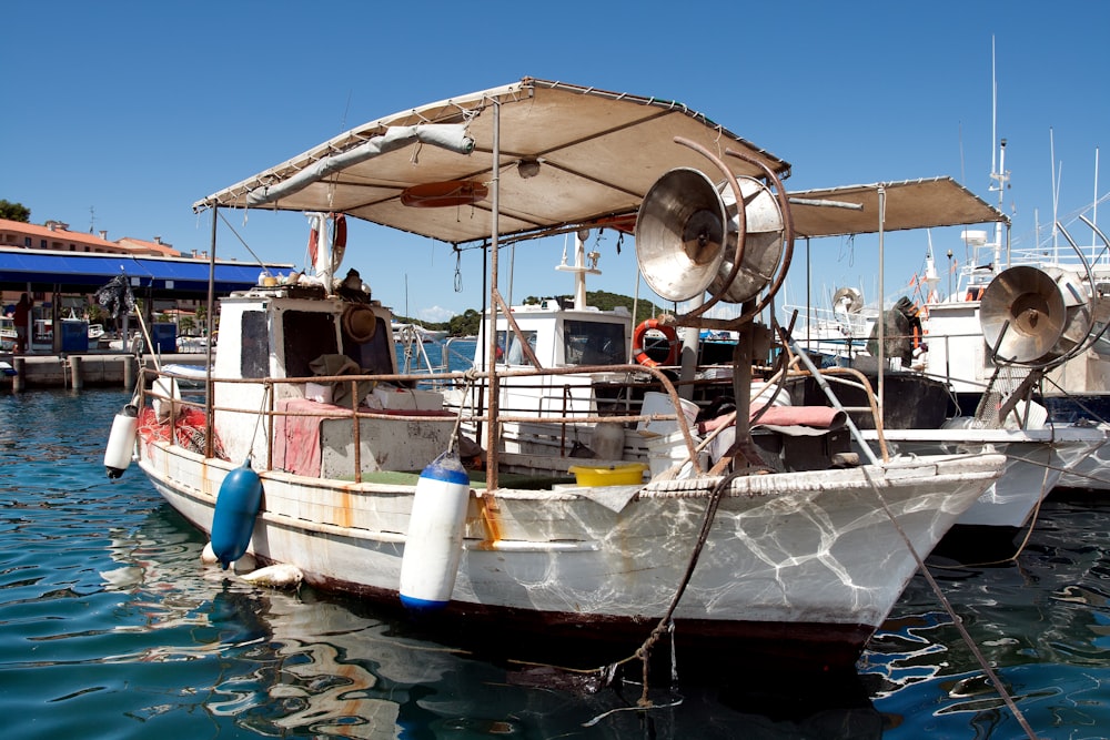 a boat that is sitting in the water