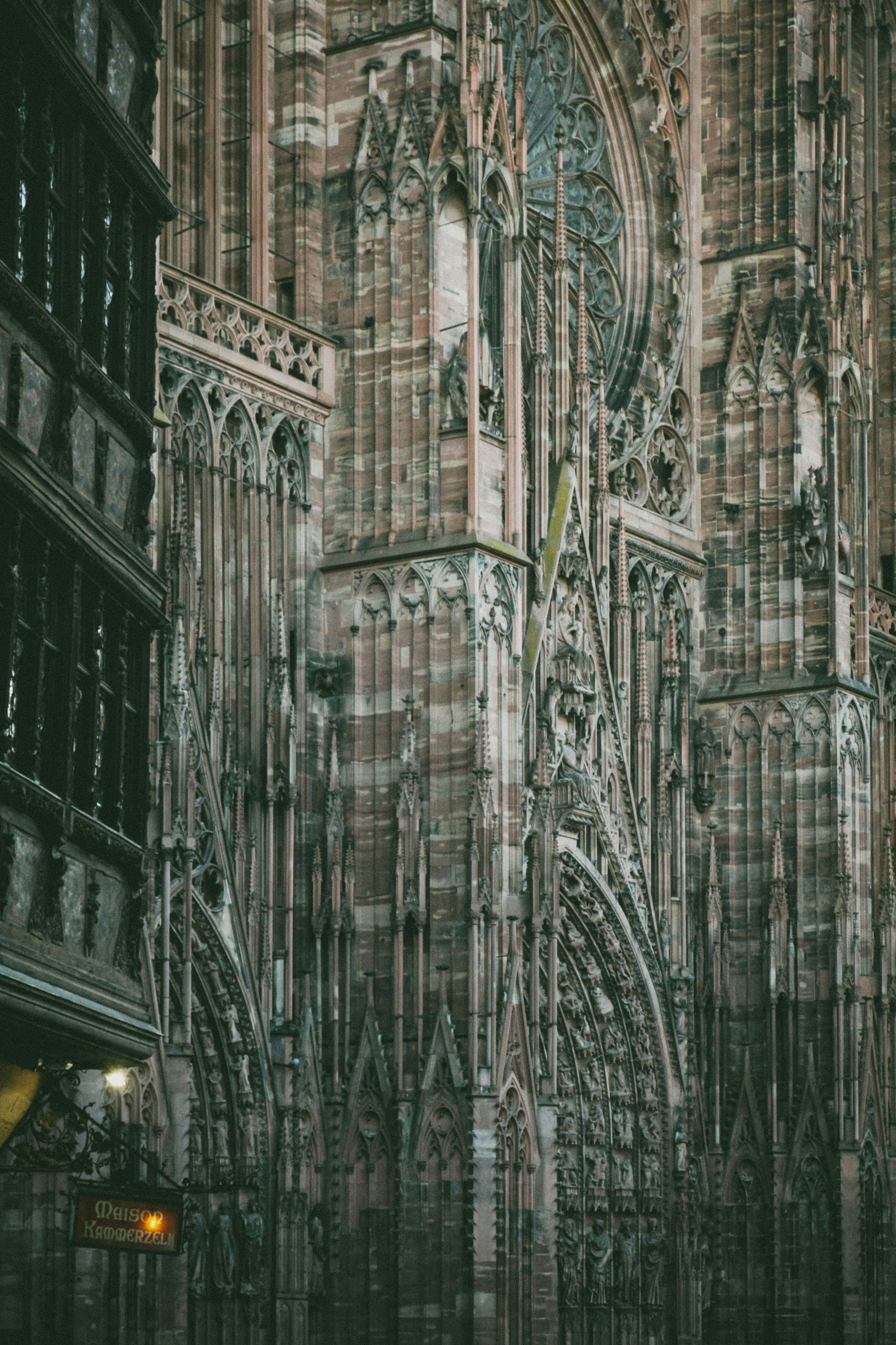 Photo by arnaudsteckle