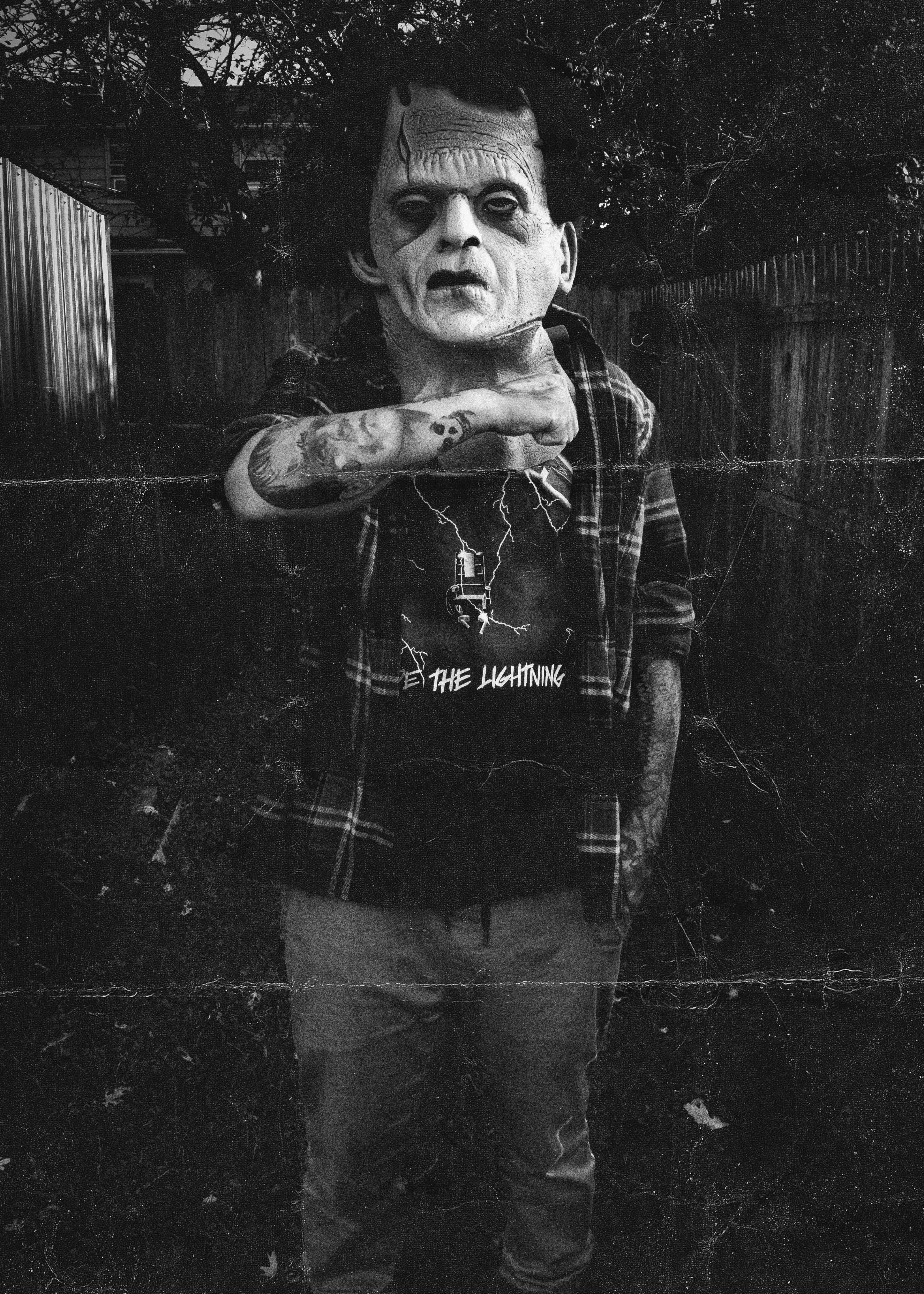 “21세기 프랑켄슈타인: 데이터로 부활하는 괴물, 혹은 영웅?”