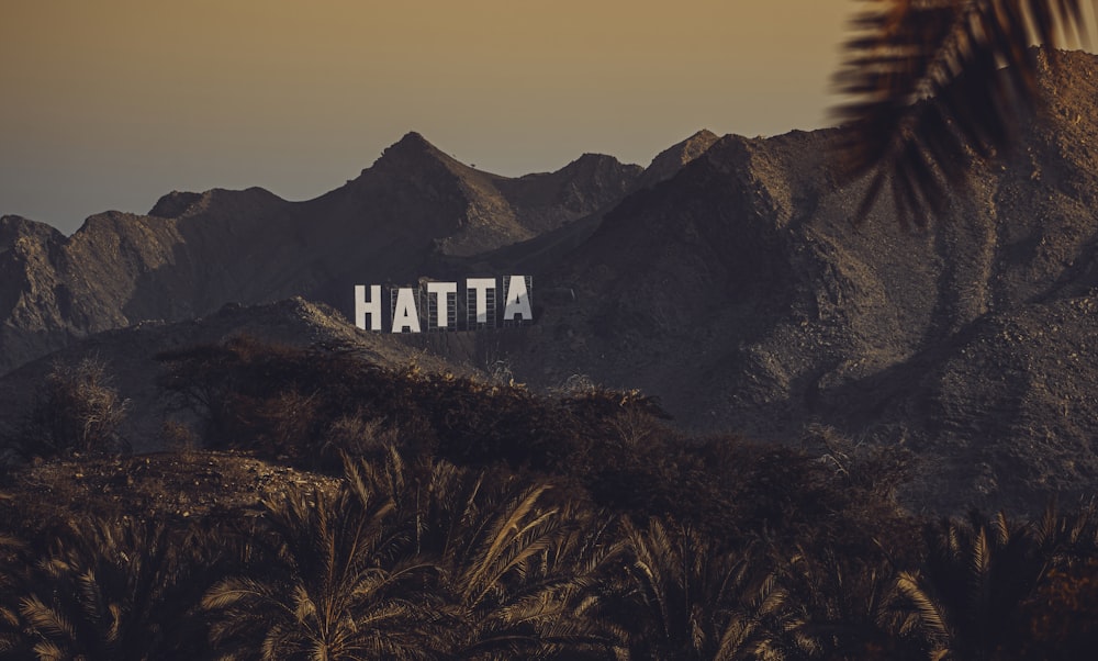 a picture of a mountain with the word hatta on it