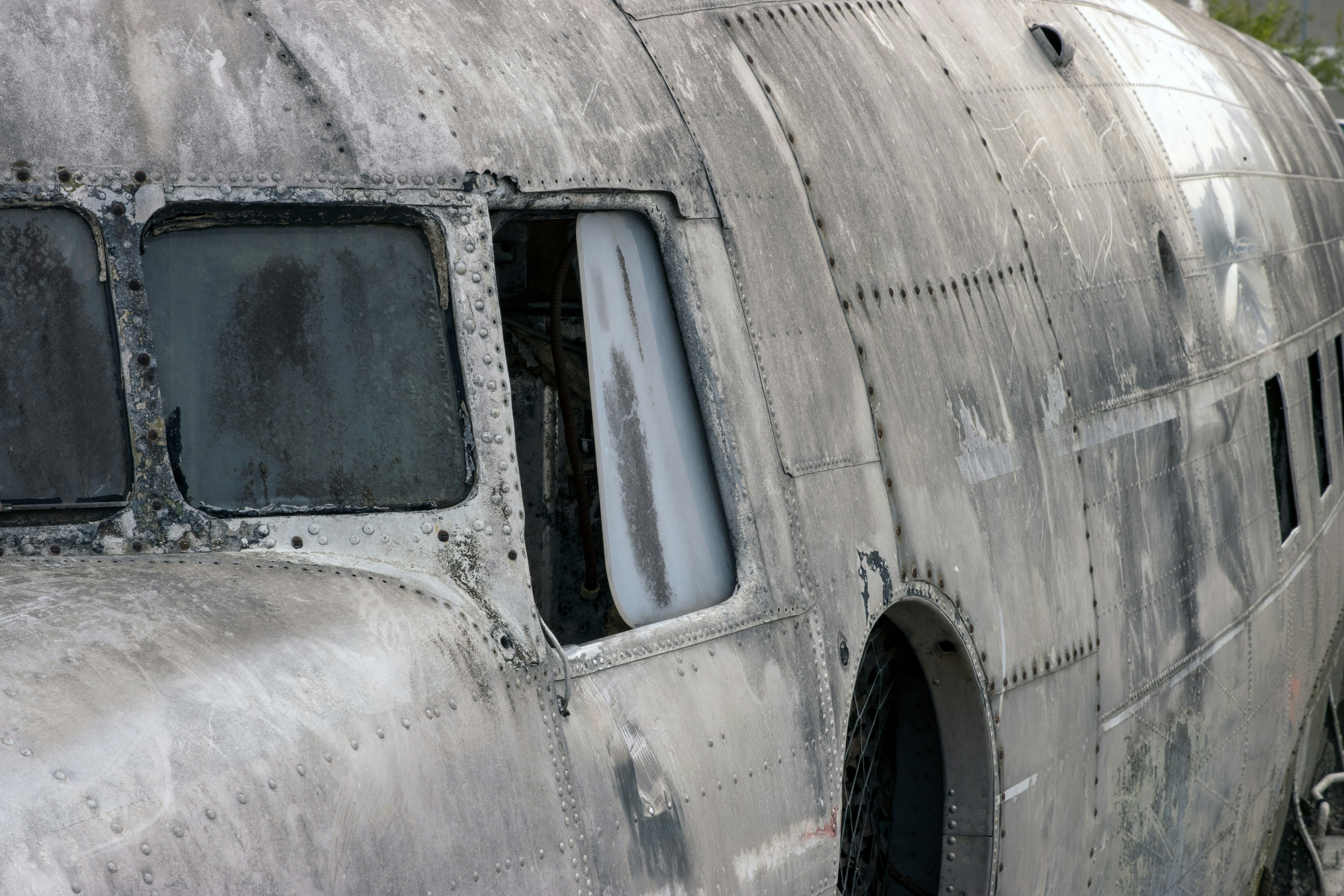 a close up of the nose of an airplane