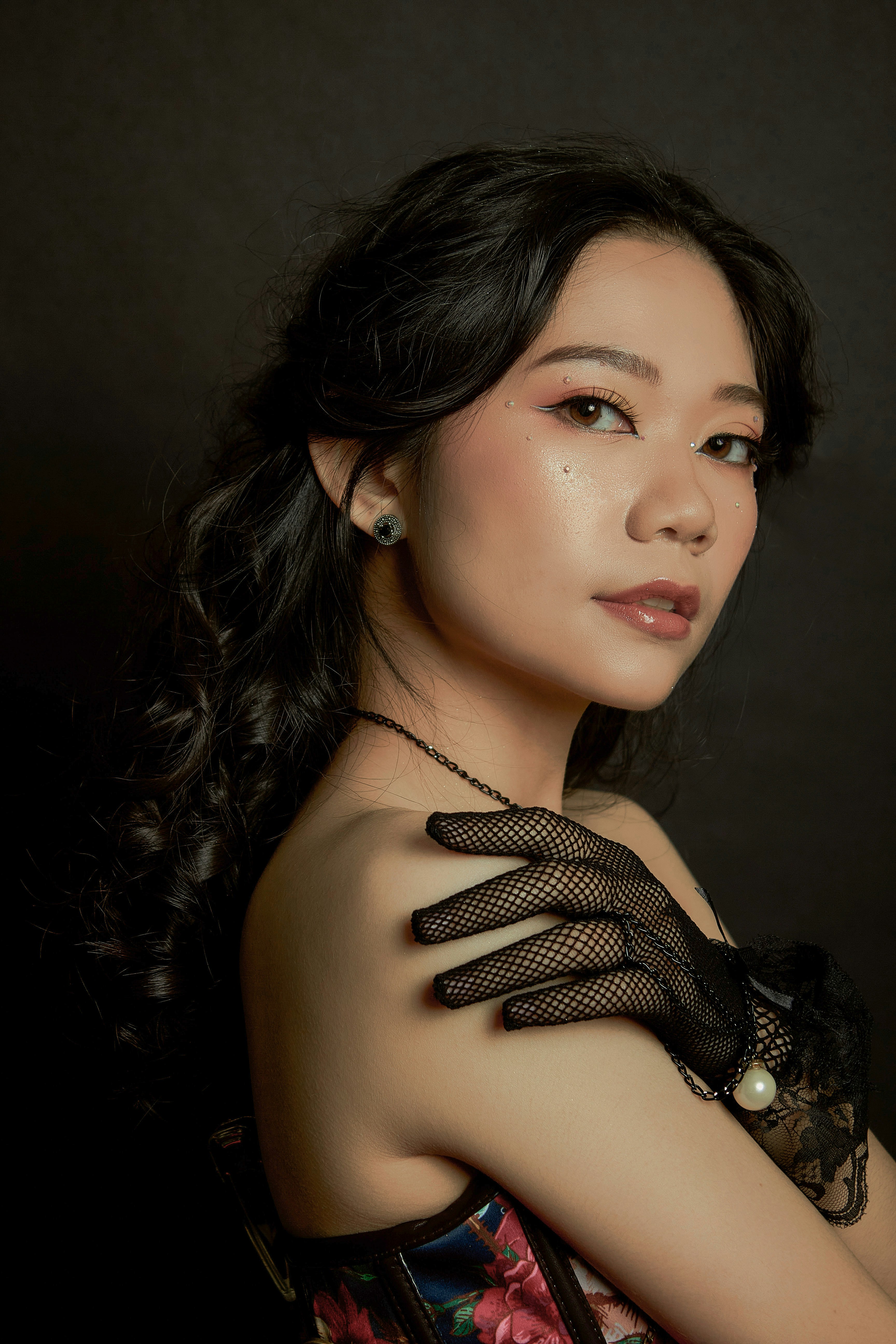 vintage portrait woman, wallpaper, Sejarah RA Kartini: Pahlawan Emansipasi Wanita 6