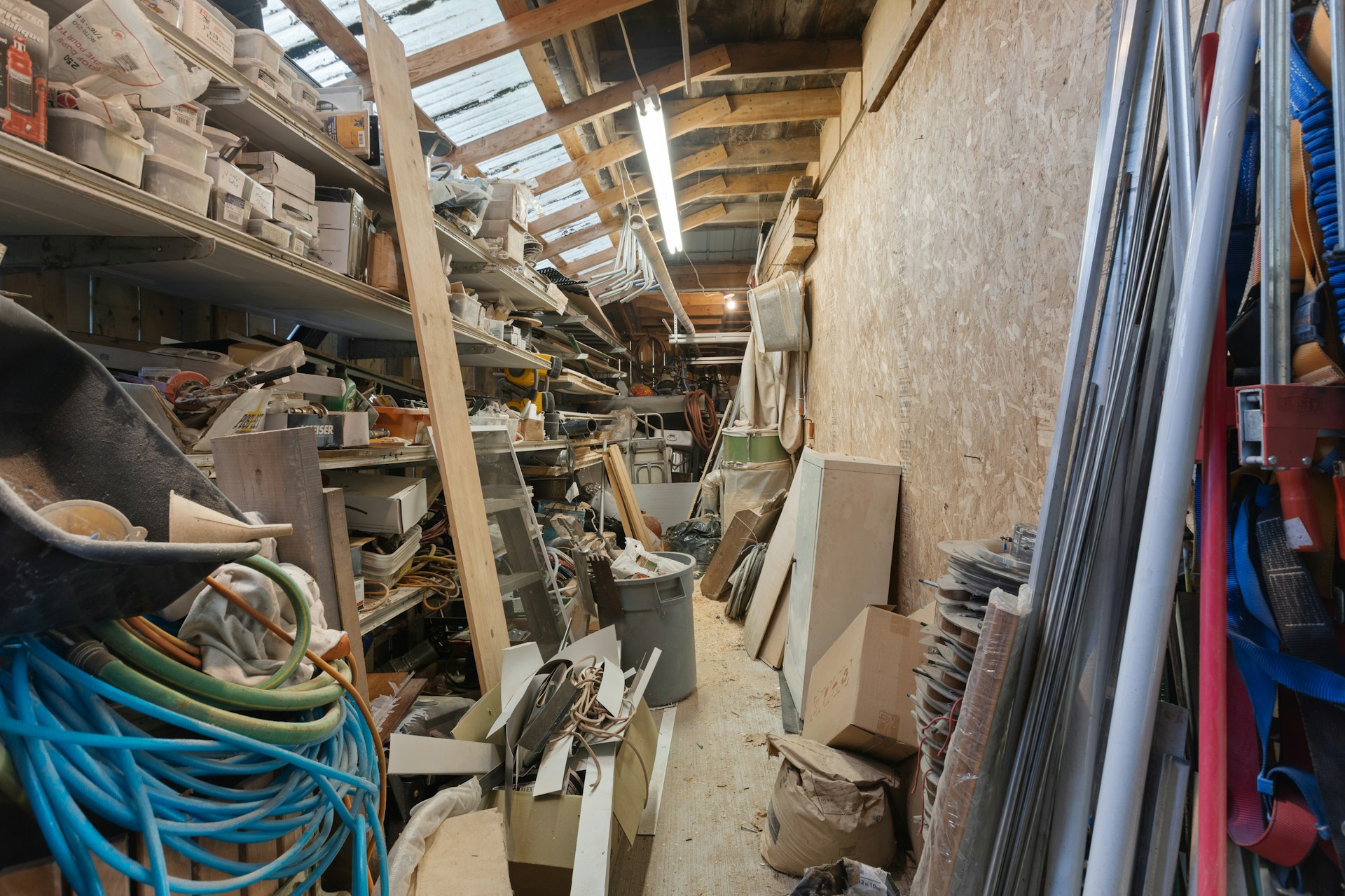 a room filled with lots of different types of items