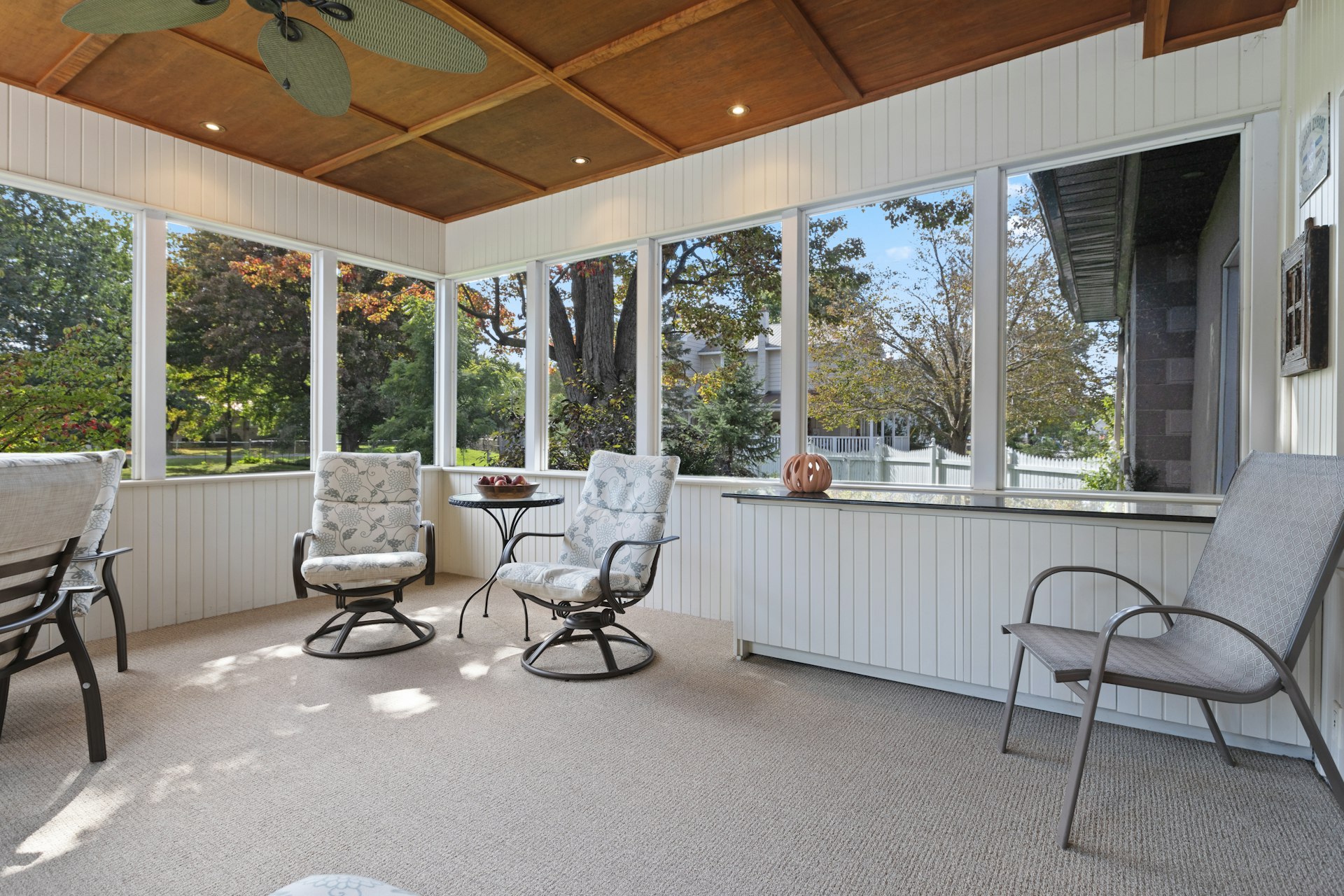 Screened porch and sunroom addition by J&J Pro Build in Maryland — Howard County screen room contractor
