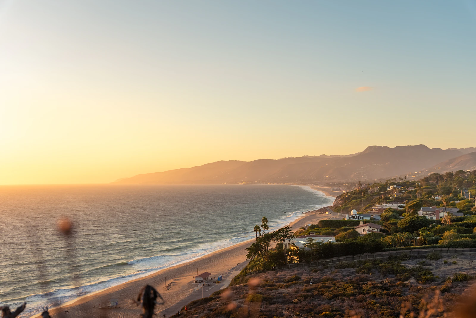 Coastal luxury homes above the Pacific