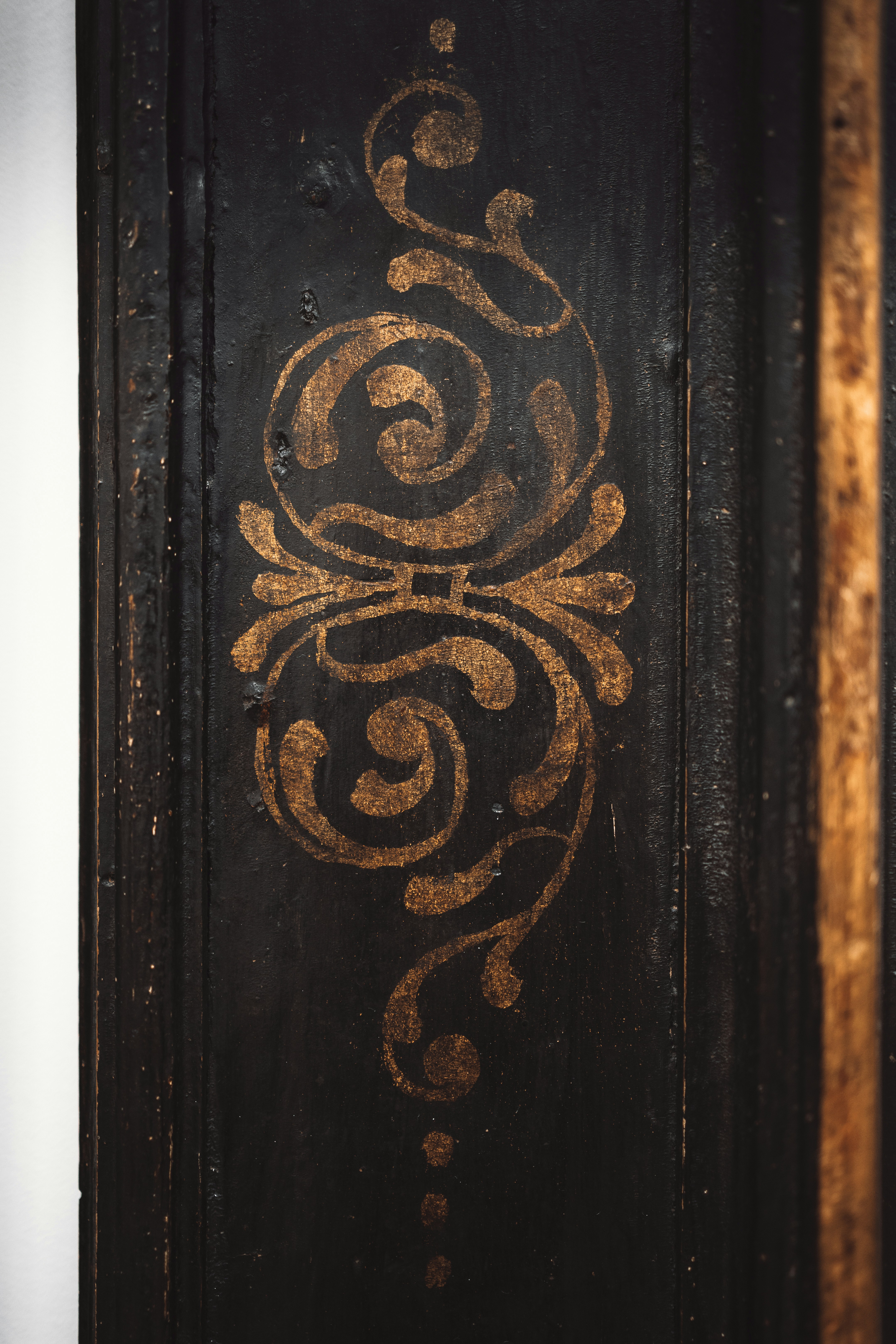 Classic Walnut Frame thumbnail 2