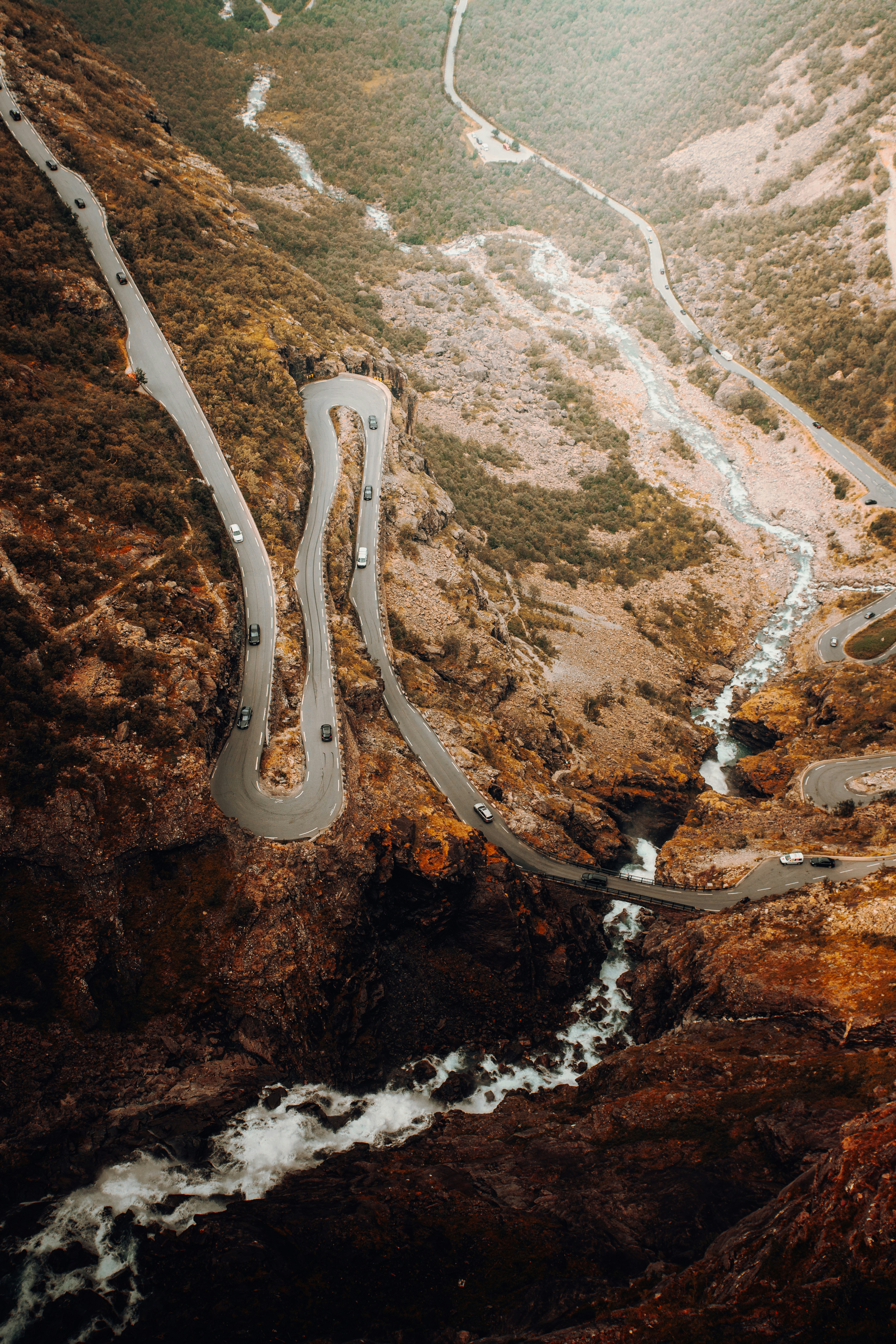 Photo by danieljschwarz