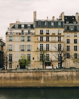 paris travel guide