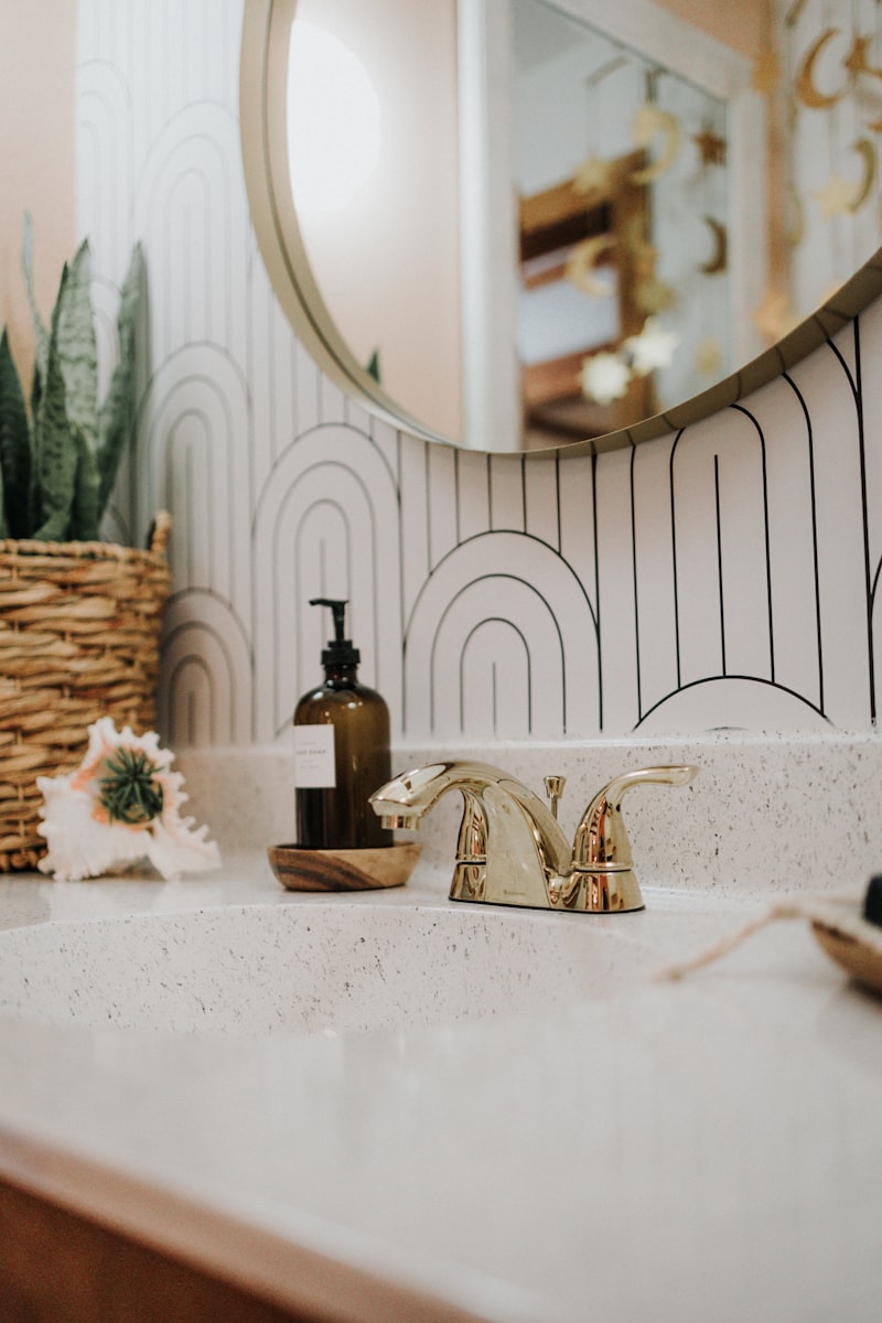 Banheiro de Airbnb bem decorado