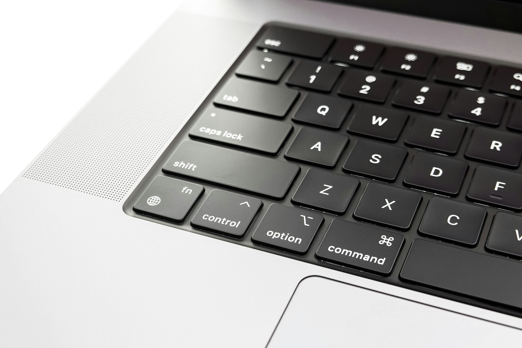 MacBook Pro de 2021 frustra utilizadores com problemas nas colunas! post image