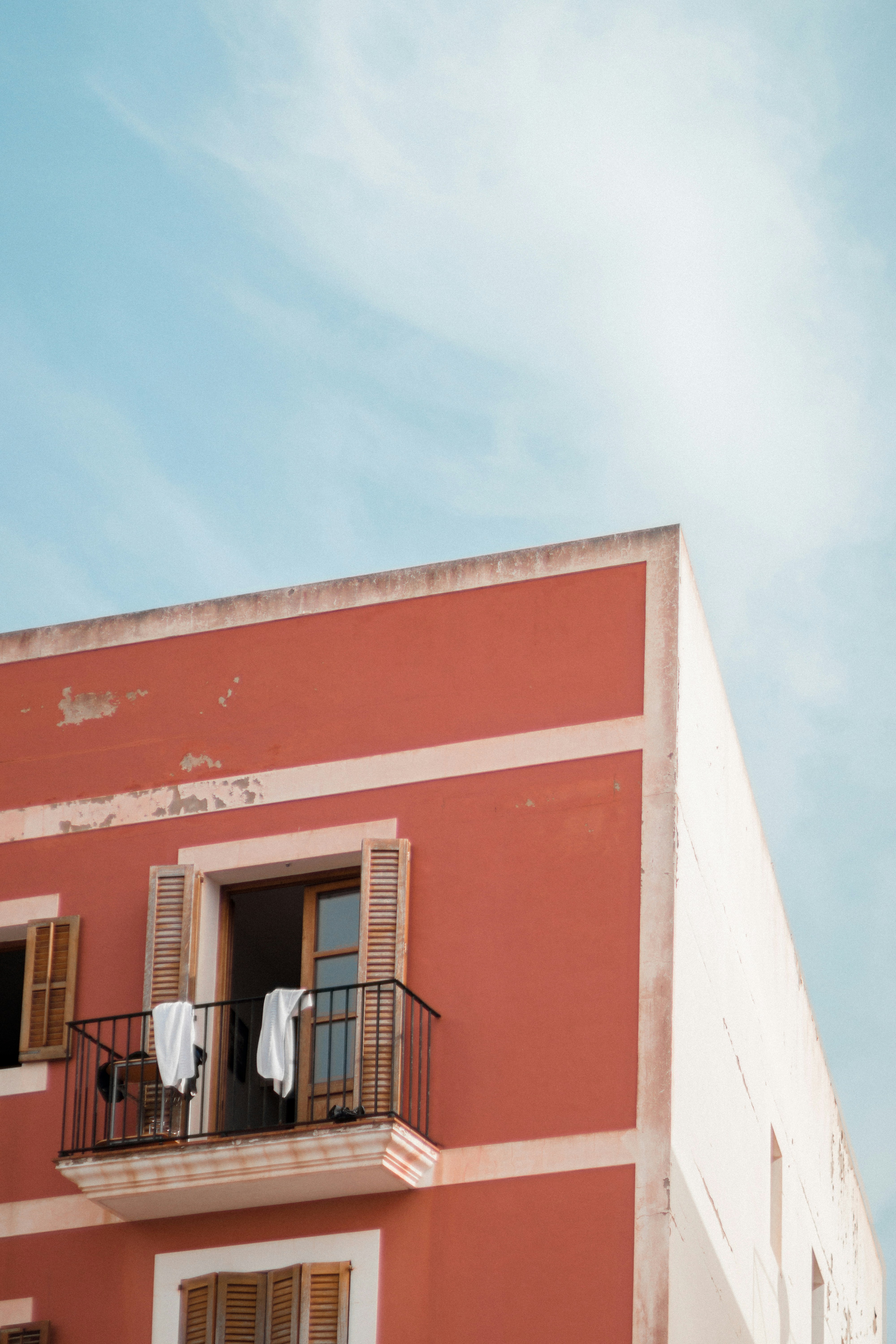 Photo by valentinlacoste