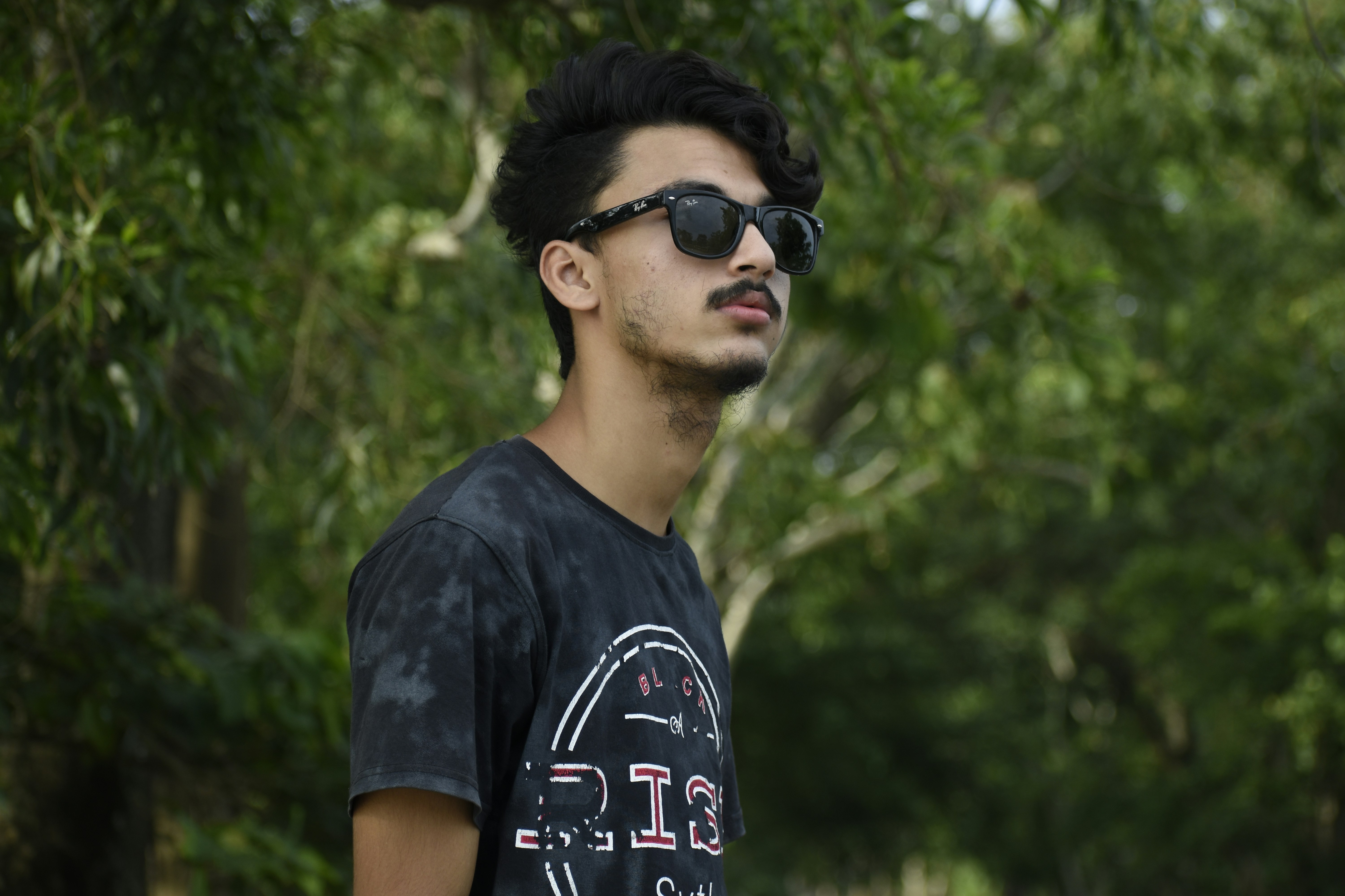 photo-1635358732207-661105fd6b71?ixid=M3wxMjA3fDB8MXxzZWFyY2h8MTl8fGVjb2xpZ2h0fGVufDB8fHx8MTc1ODcwMDM0Mnww\u0026ixlib=rb-4.1.0