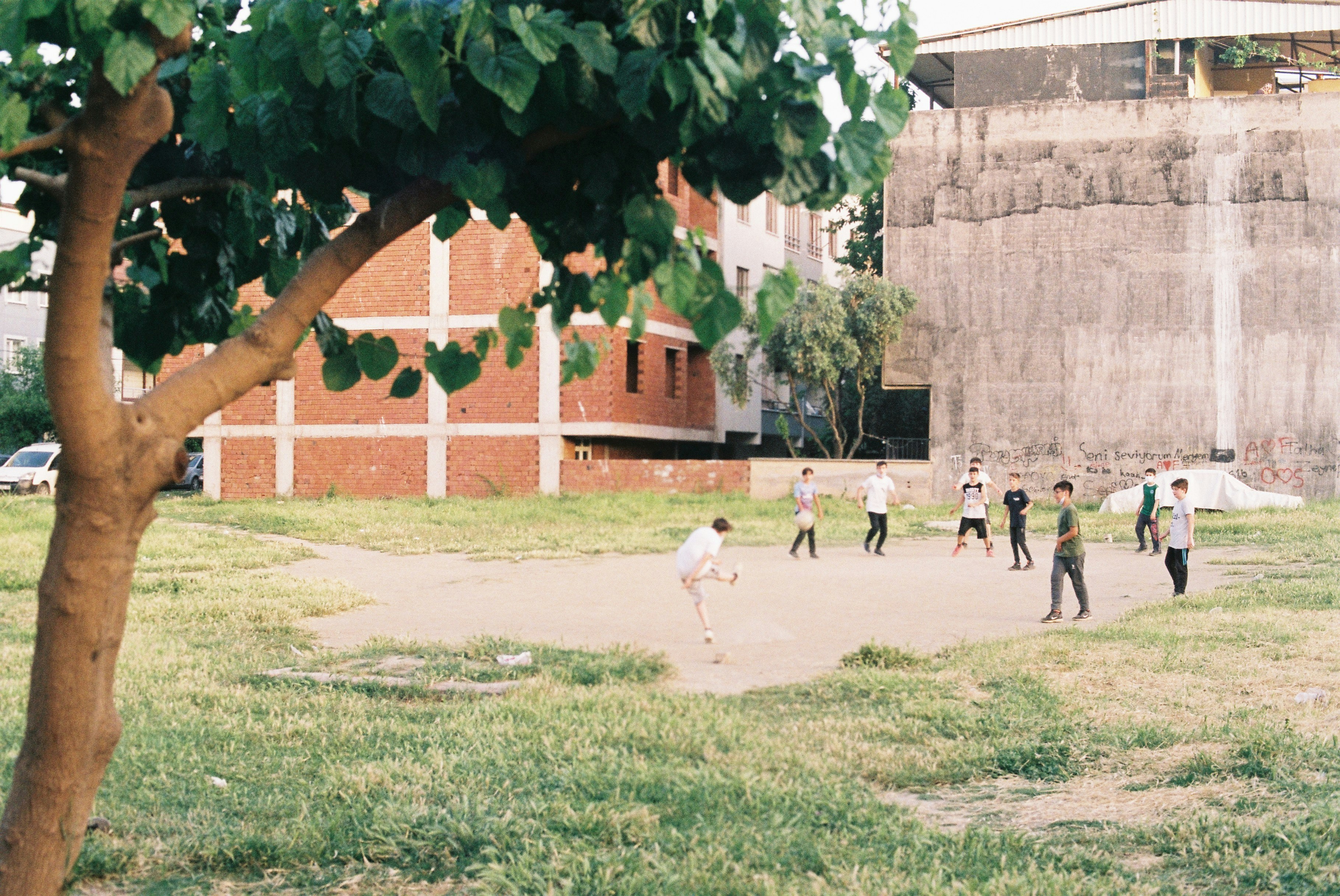 a group of young men playing baseball
