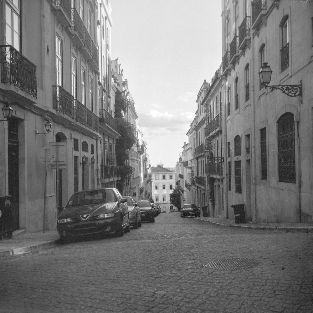 a black and white photo of a city street