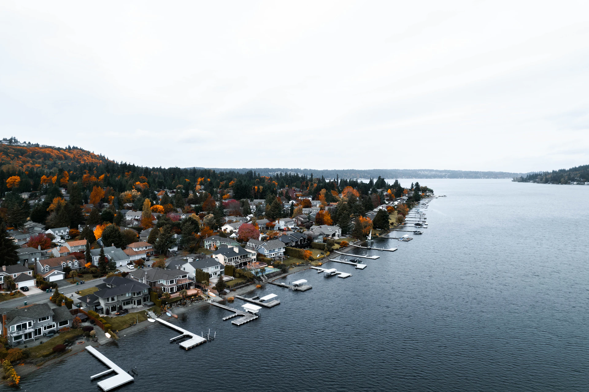 WATERFRONT PROPERTY · LAKESIDE HOMES IN AUTUMN