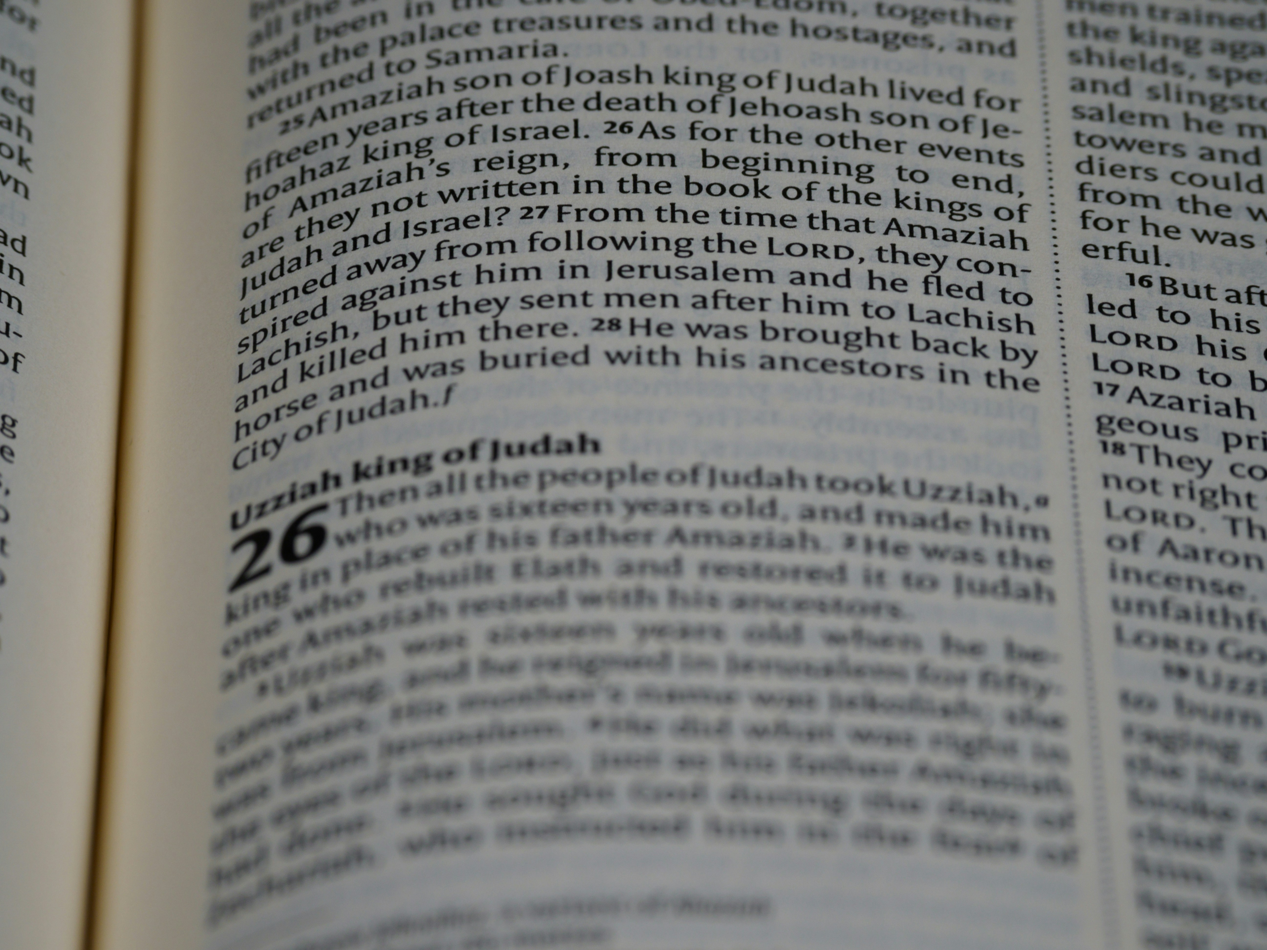 A close up of an open bible book photo – Free Grey Image on Unsplash